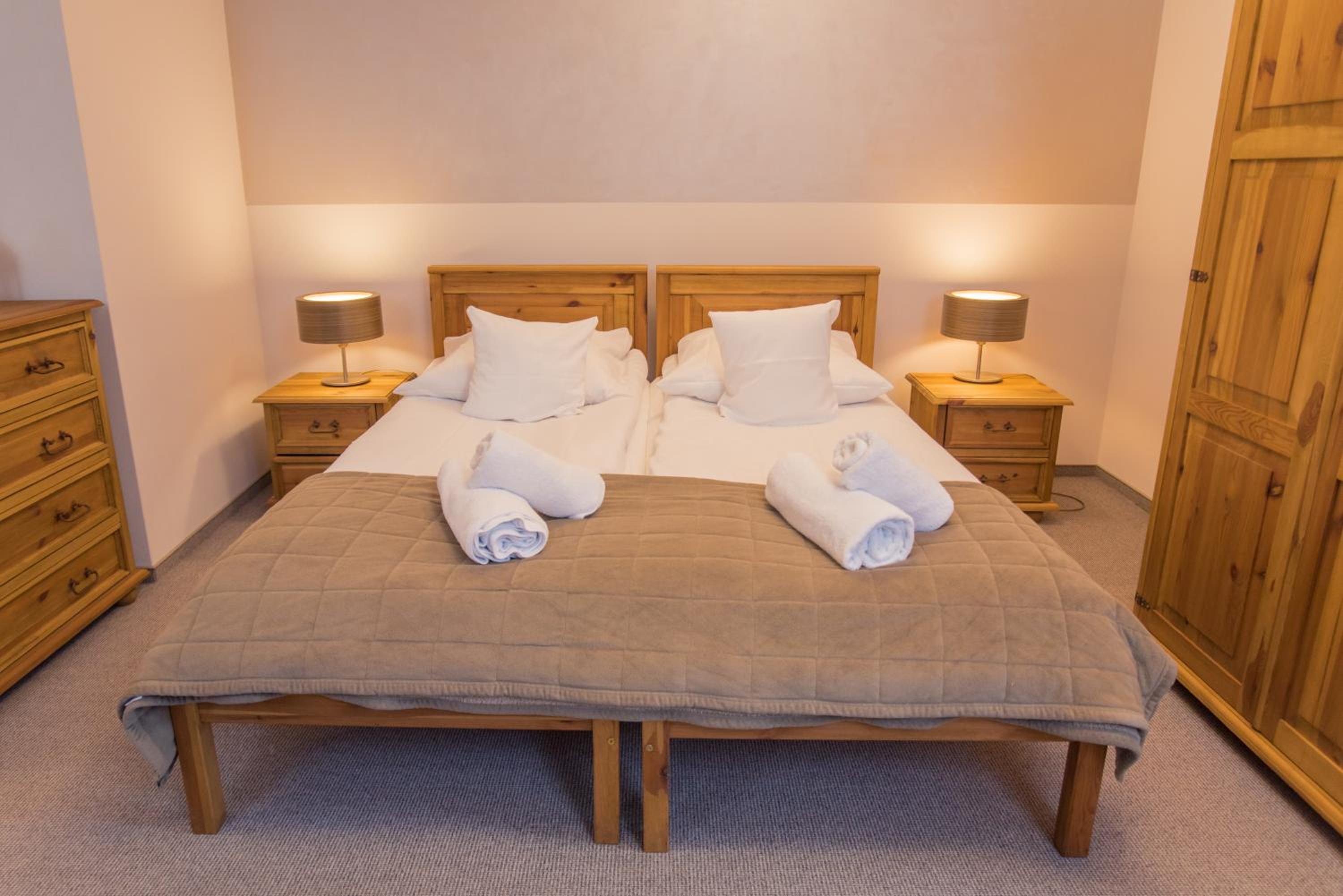 Double Room - Photo 6