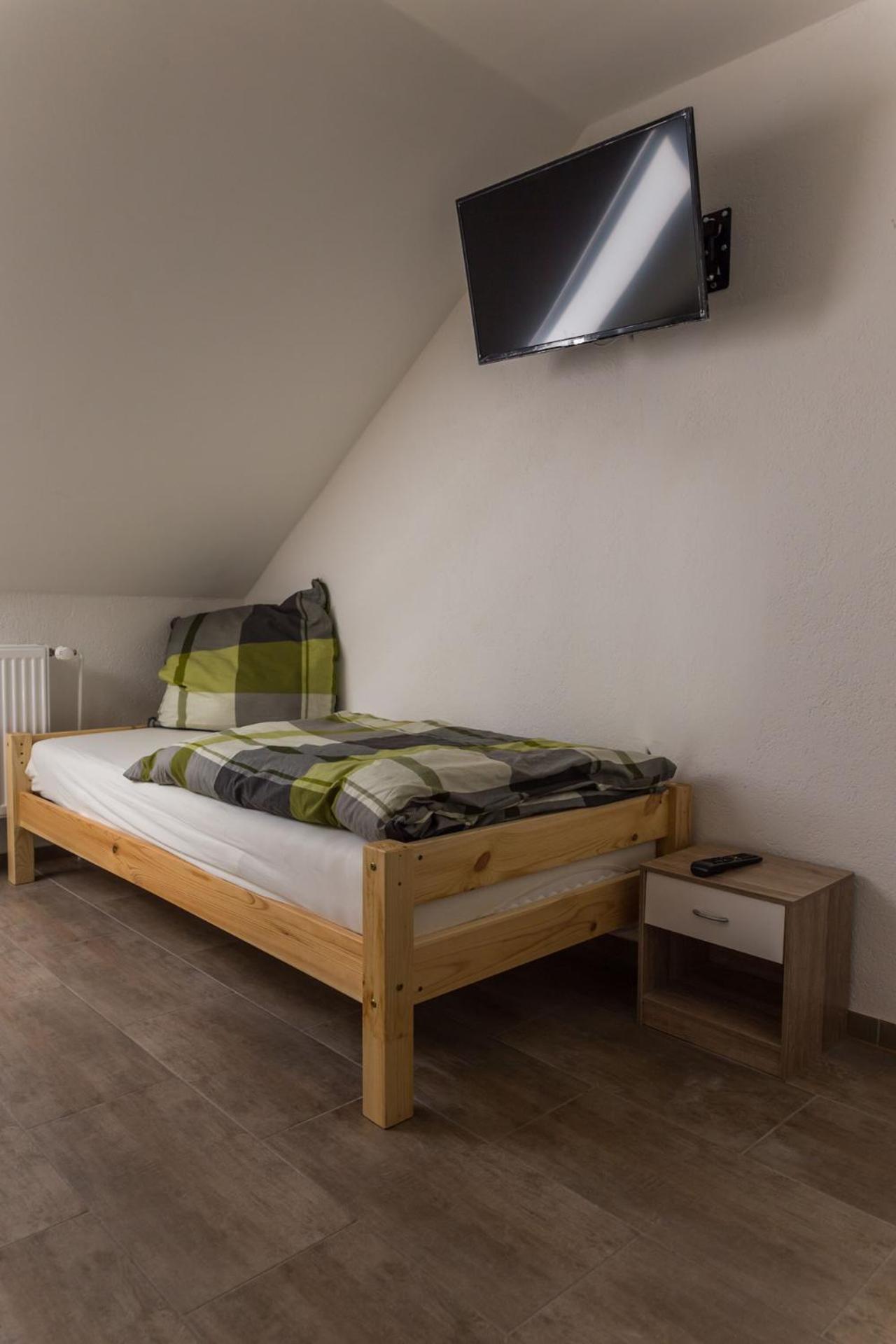 Single Room photo 2