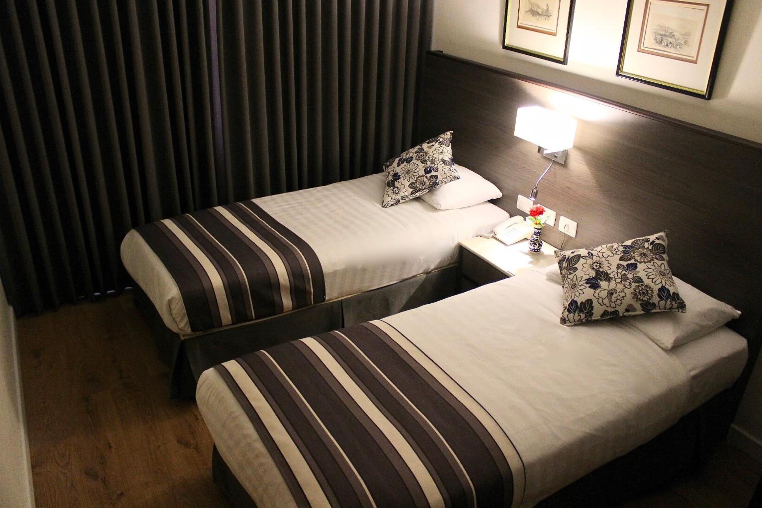 Twin Room - Disability Access photo 3