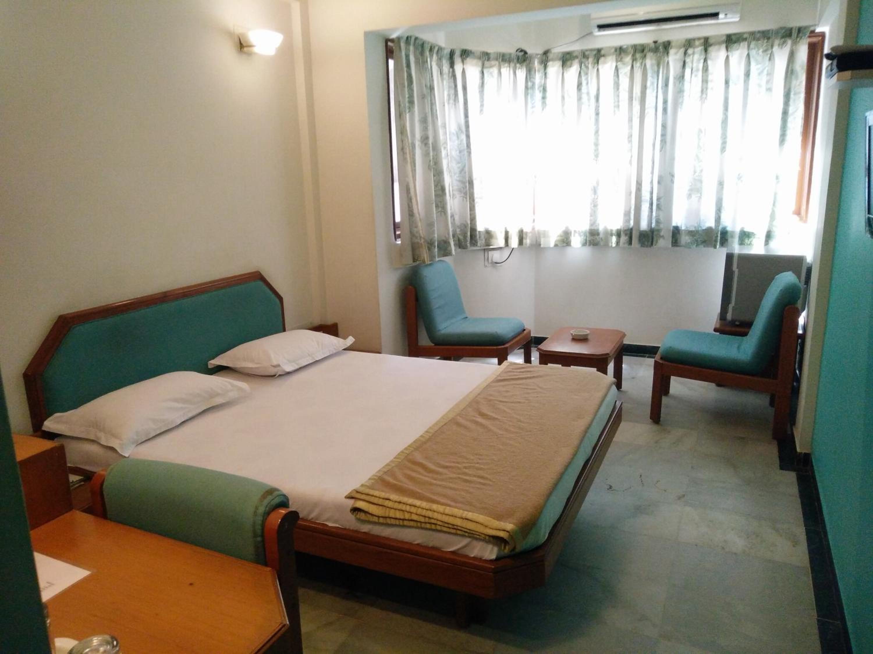 Standard Double Room with Fan - Photo 4