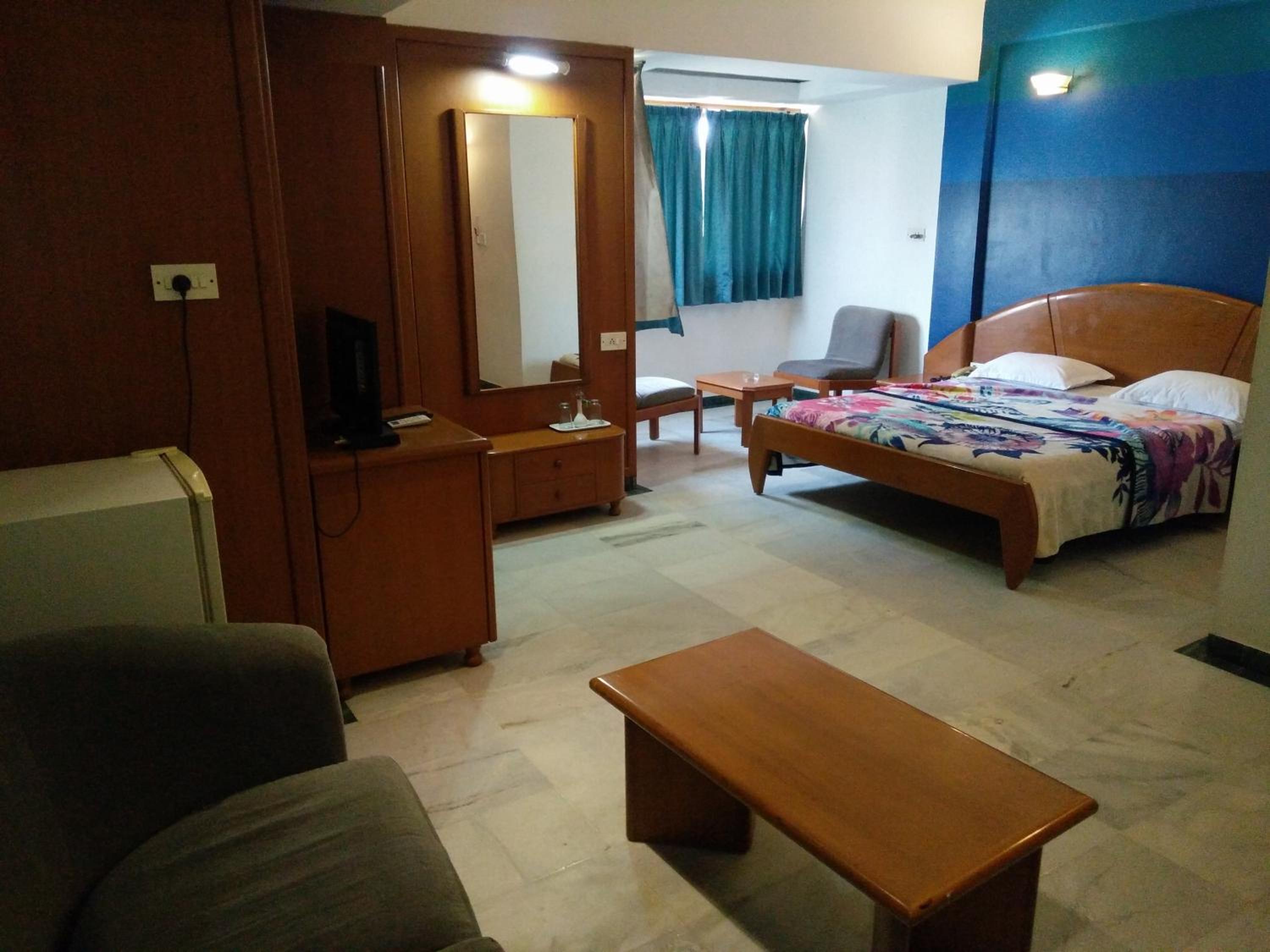 Suite - Photo 9