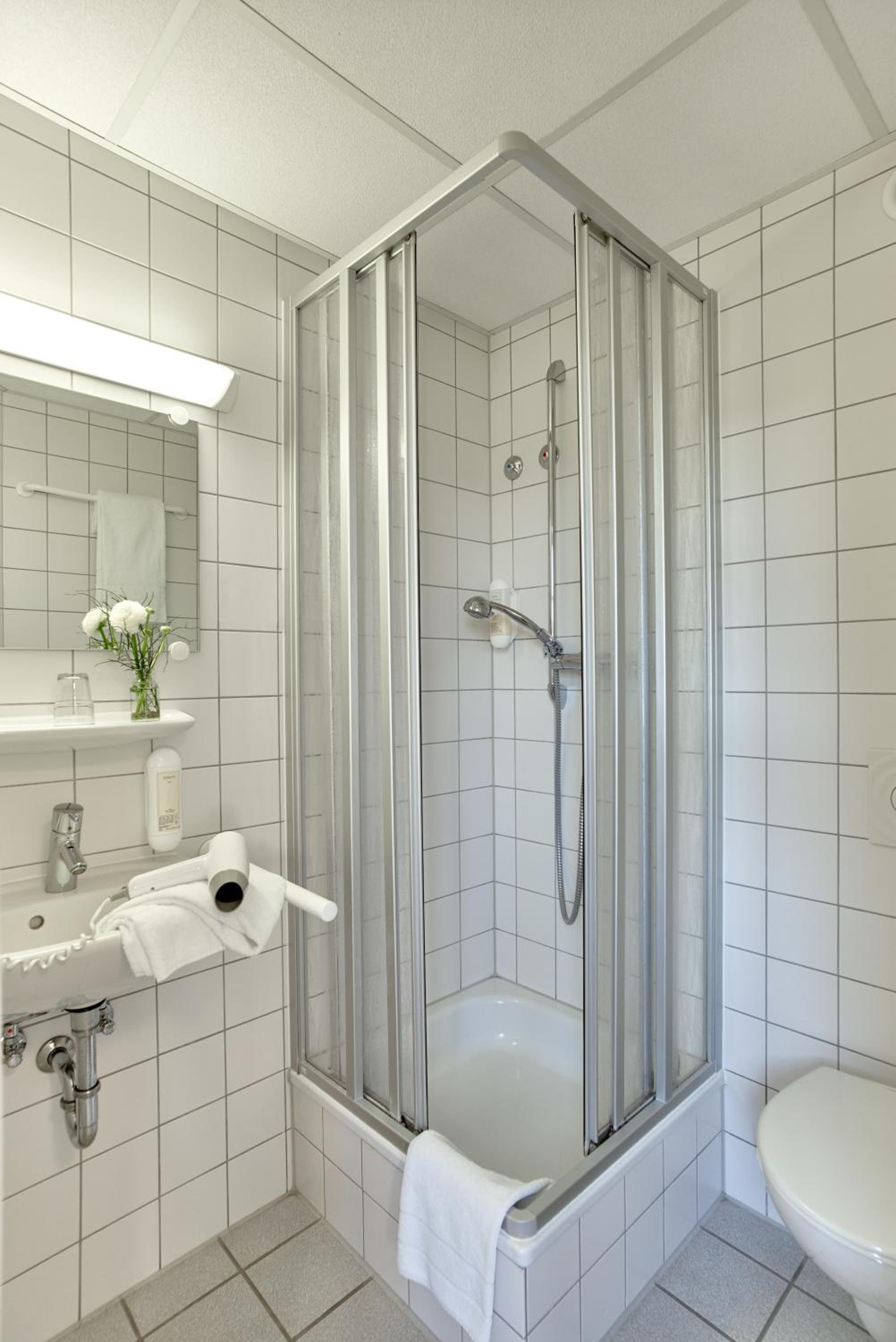 Single Room photo 2