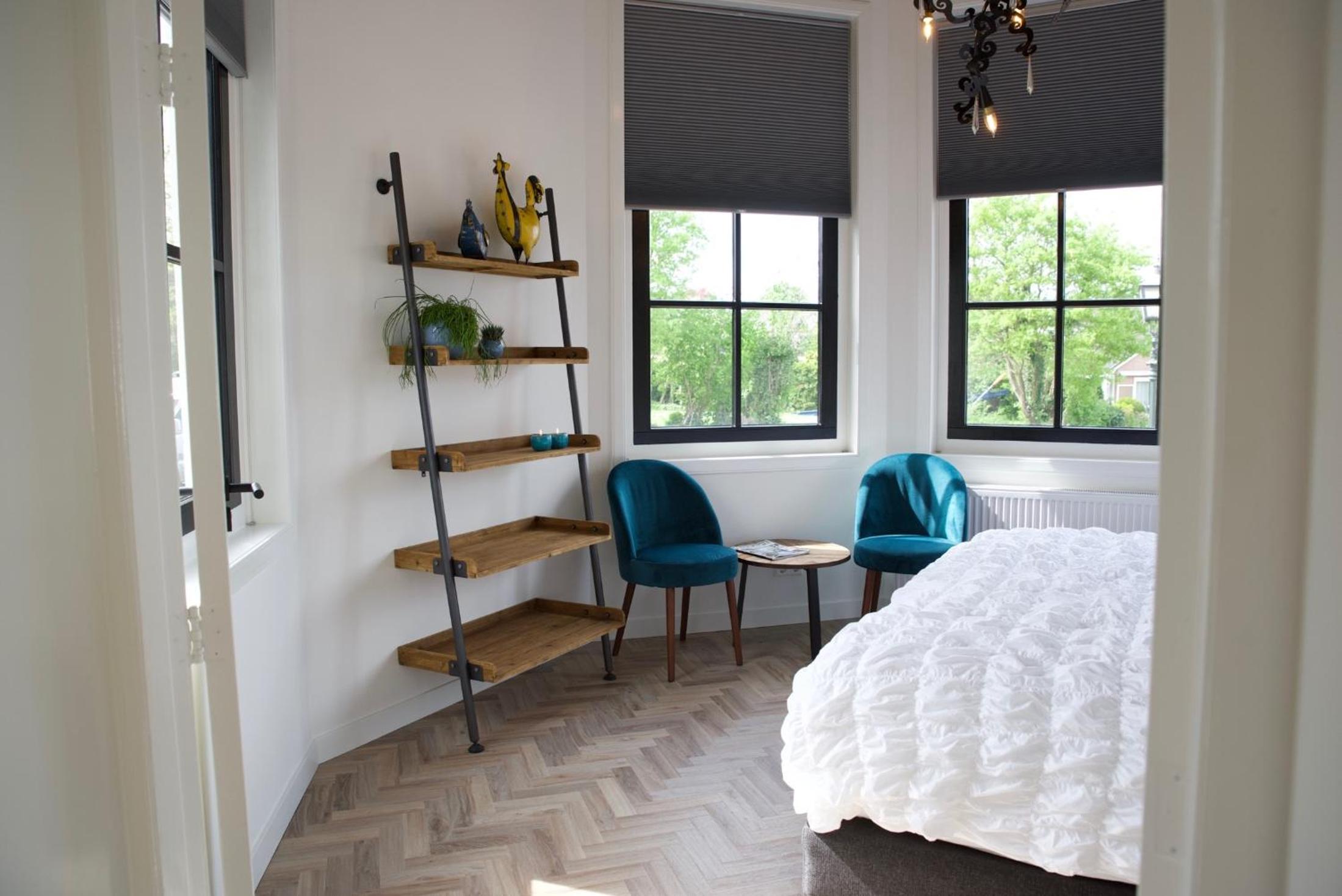 Suite with River View - Photo 18