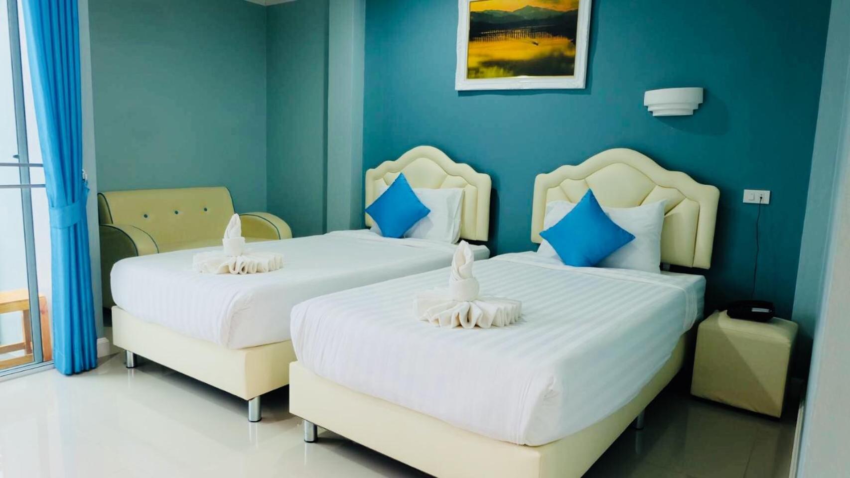Standard Twin Room - Photo 4