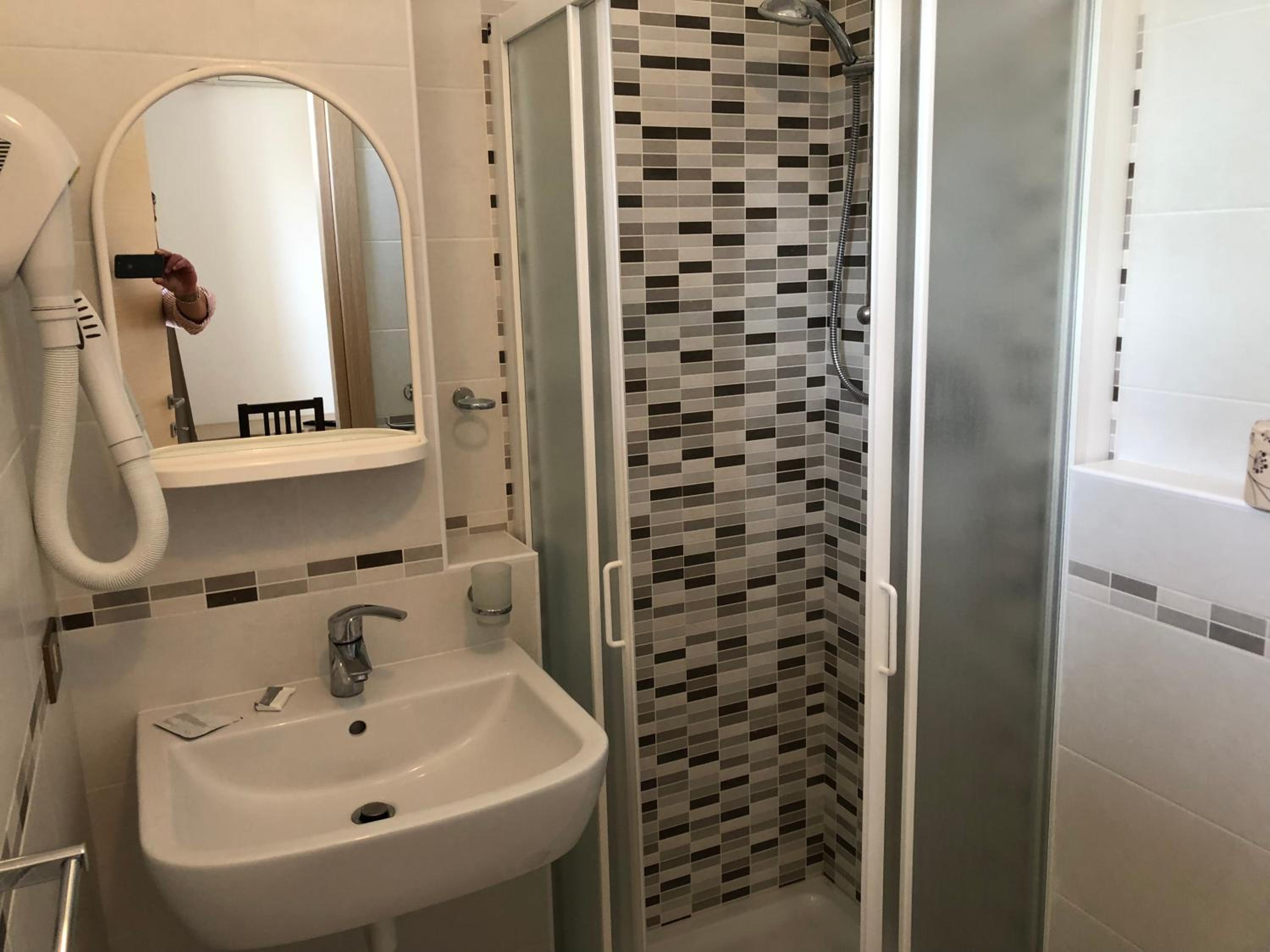 Single Room with Balcony photo 2