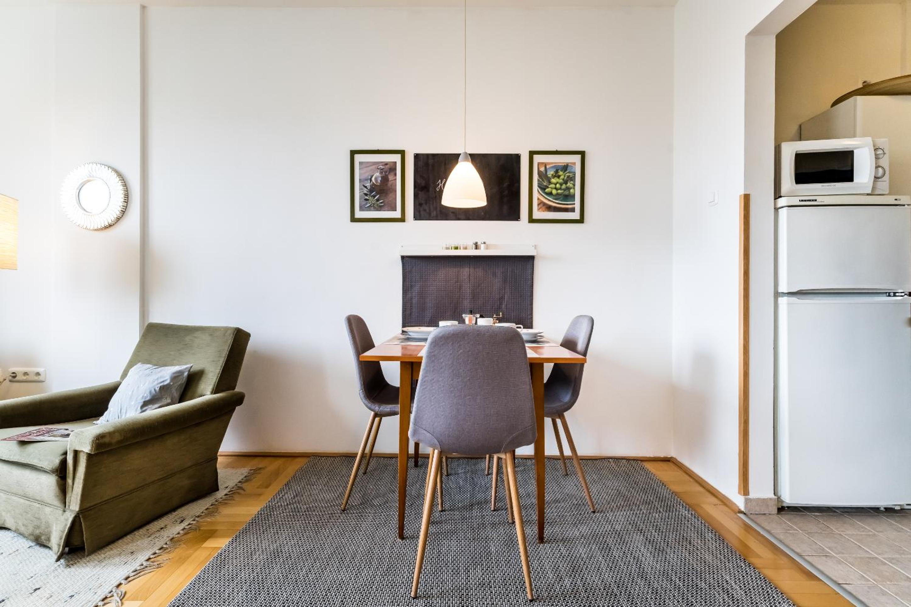 Apartment - Photo 18