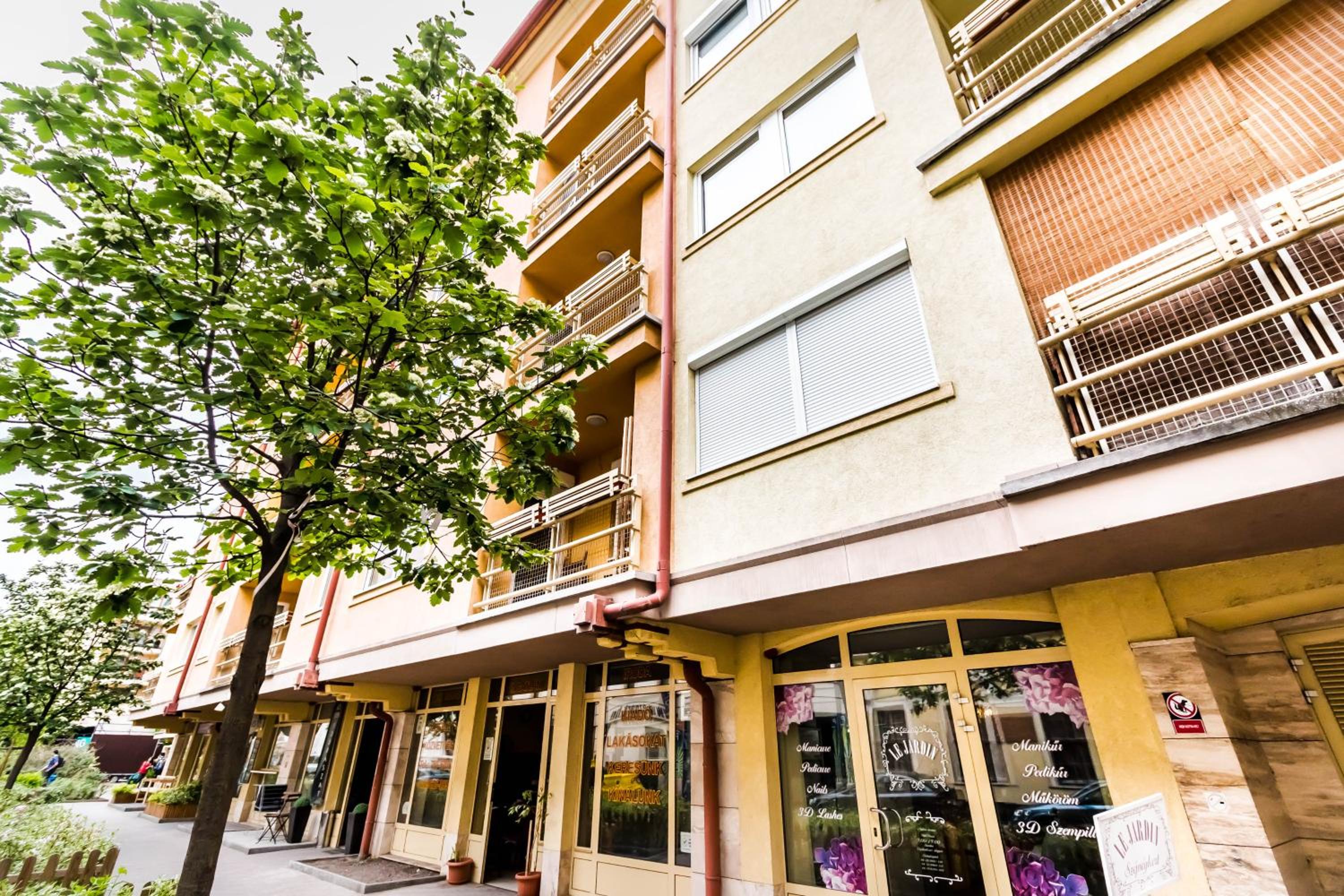 Apartment - Photo 14