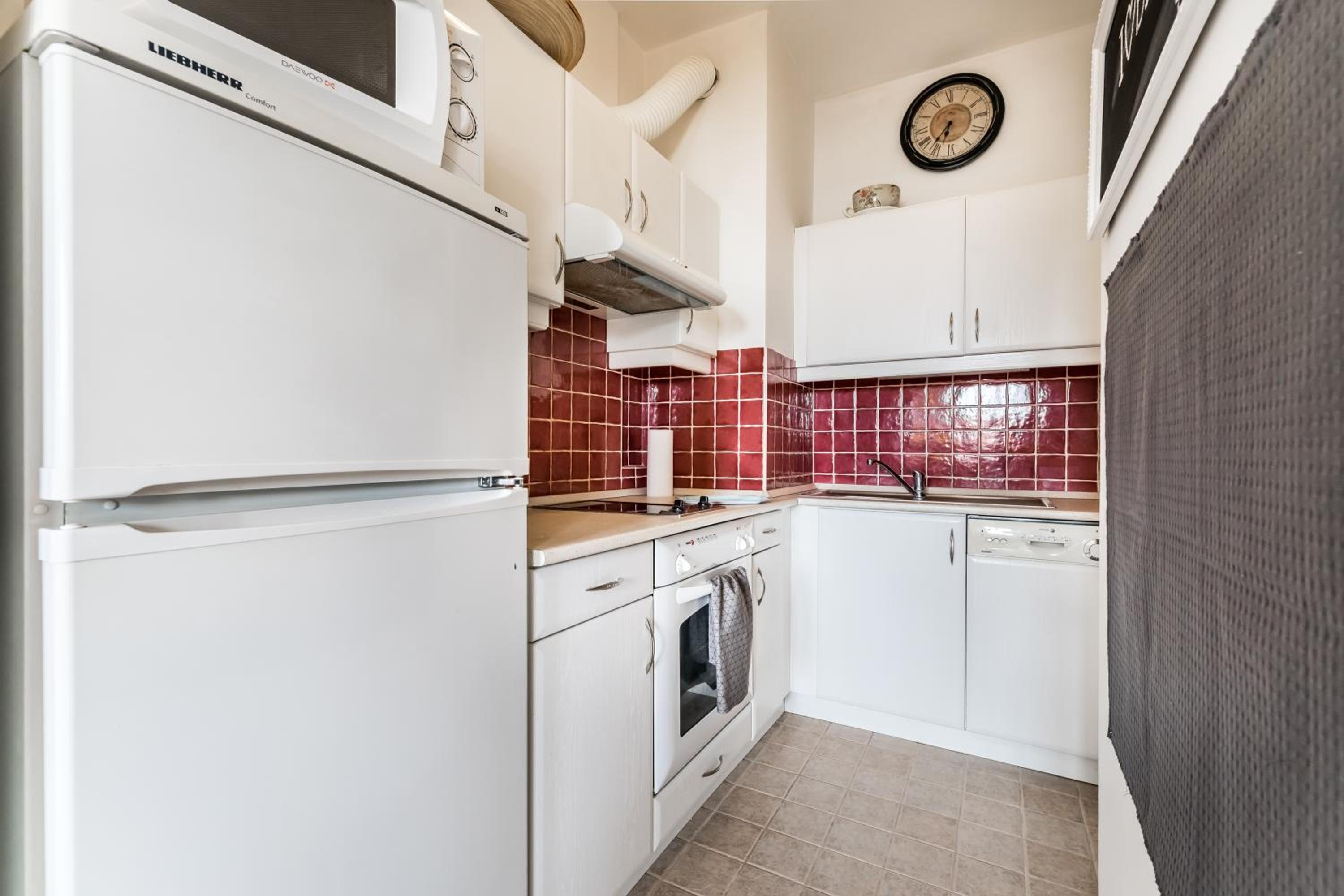 Apartment - Photo 21