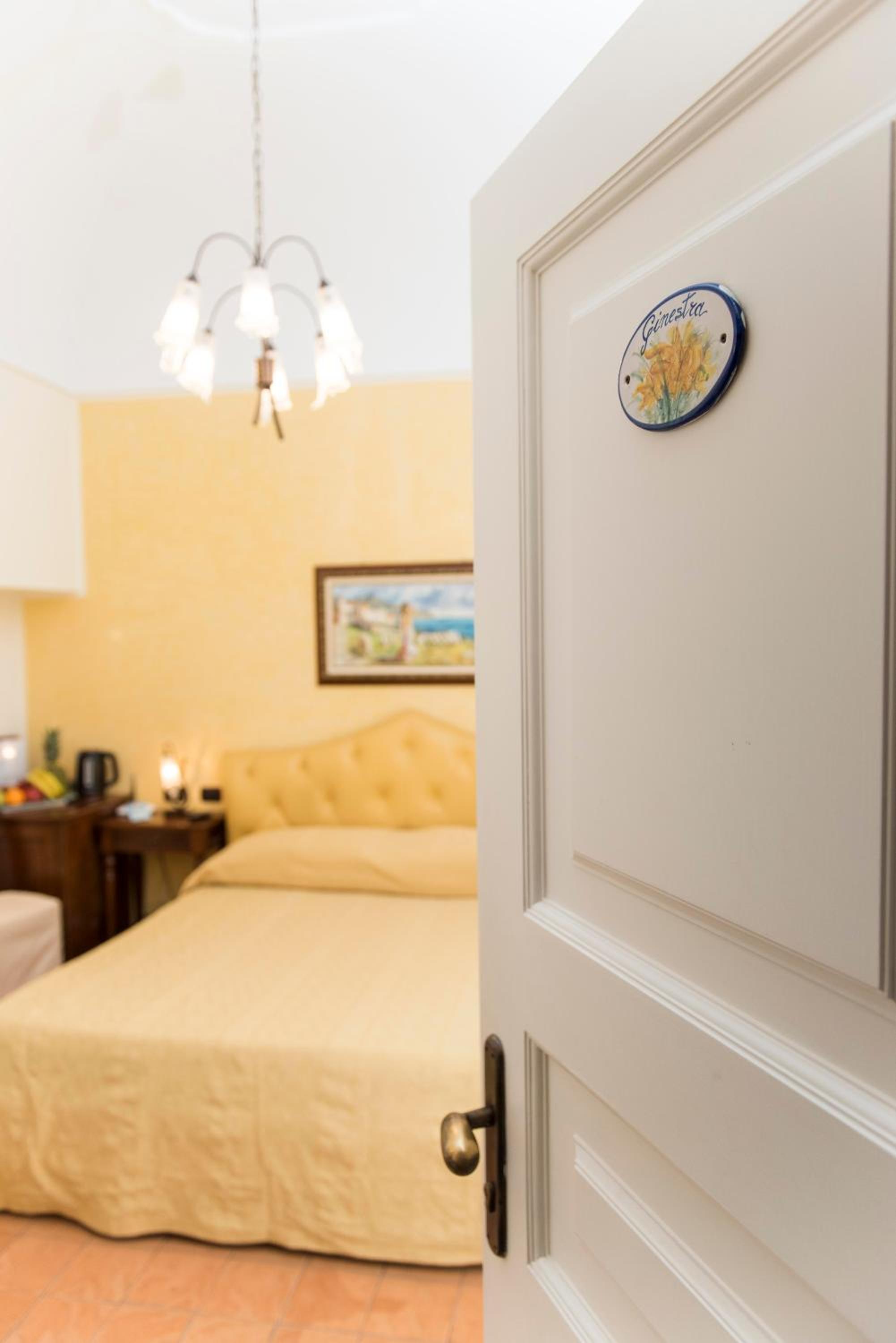 Deluxe Triple Room photo 1