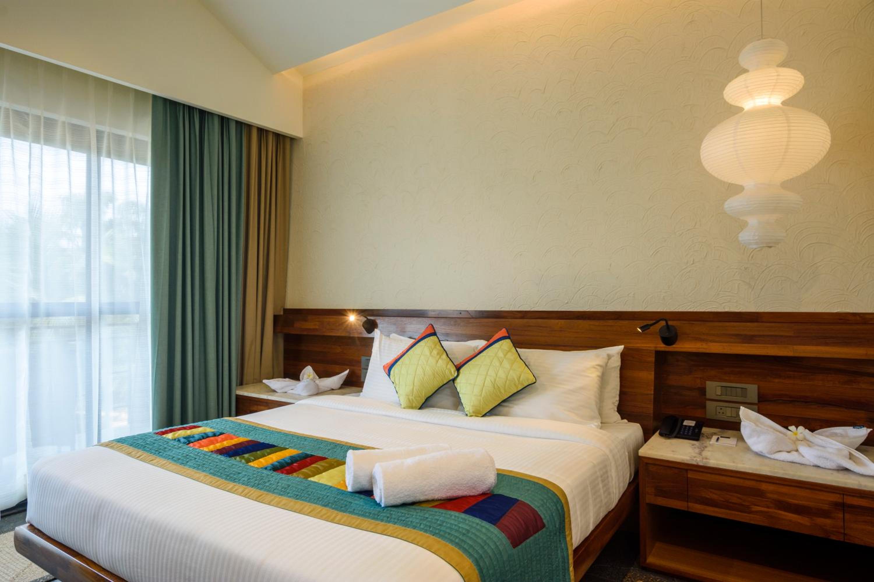 Superior Double Room -  15% Food & Soft Beverages discount on A-la-carte (till 30th Sep) - Photo 1