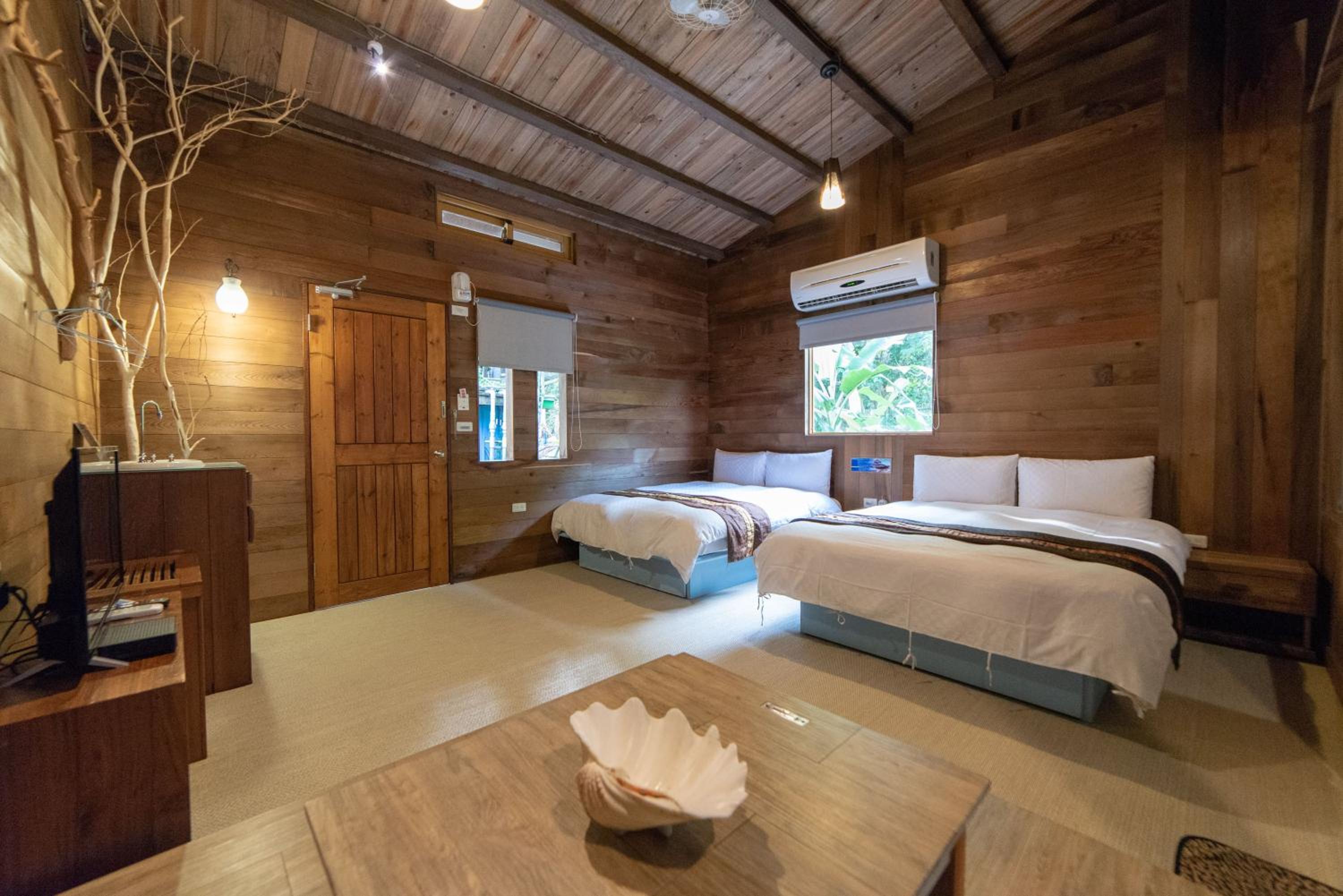 Superior Quadruple Room - Photo 3
