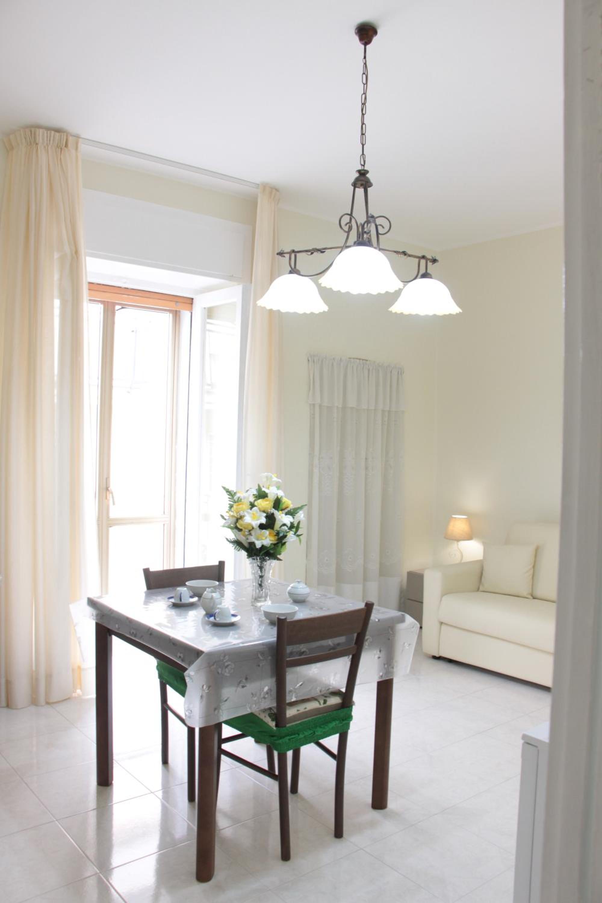 Two-Bedroom Deluxe Apartment with Balcony - Photo 25
