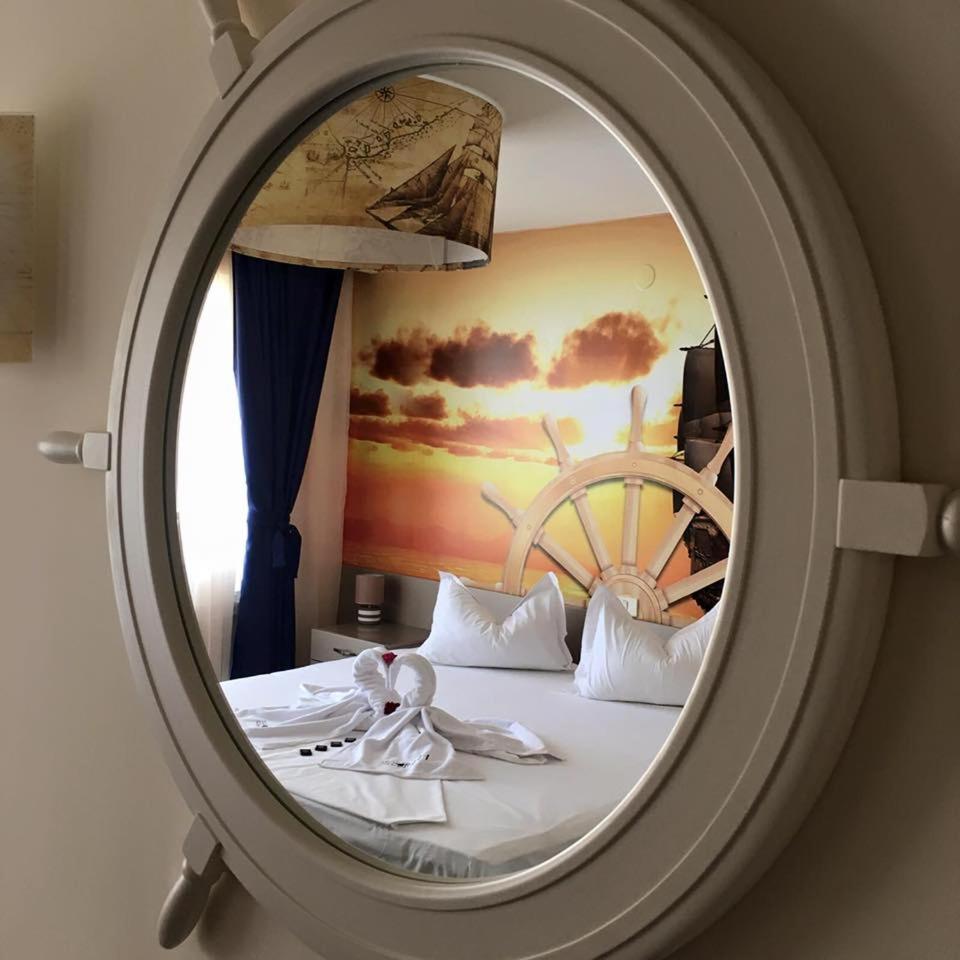 Privilege Double Room with Side Sea View photo 3