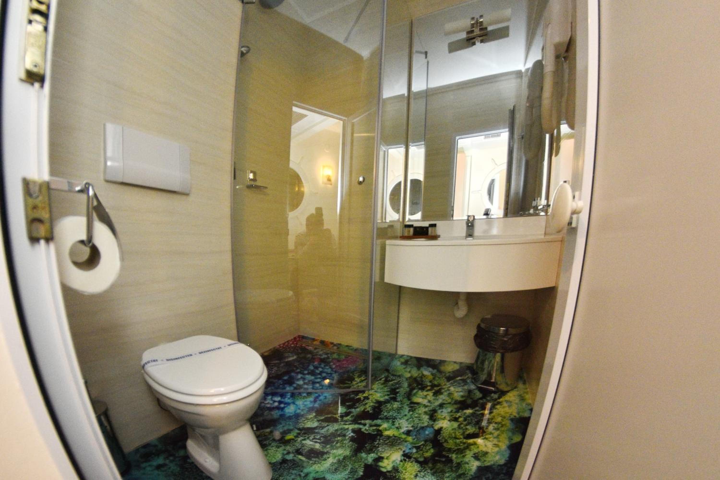 Privilege Suite with Side Sea View photo 2