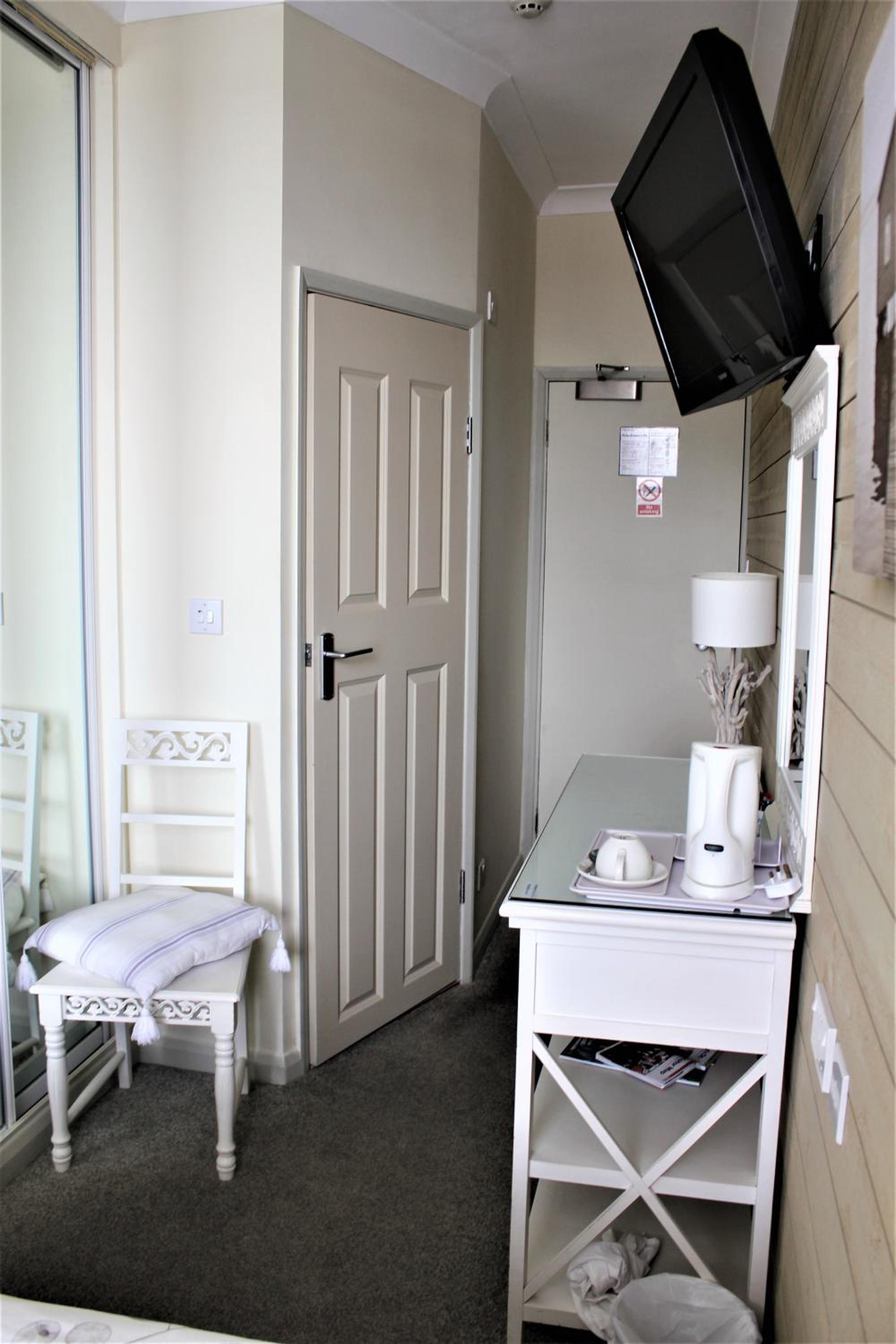Single Room with Sea View photo 2