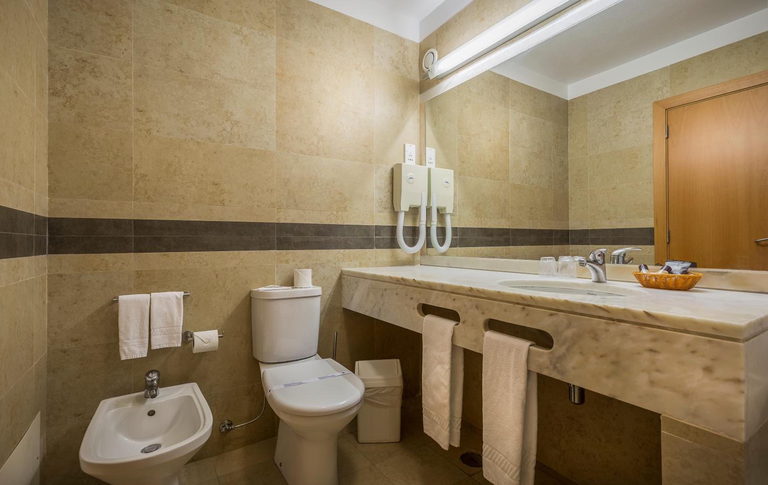 Junior Suite with Partial Sea View