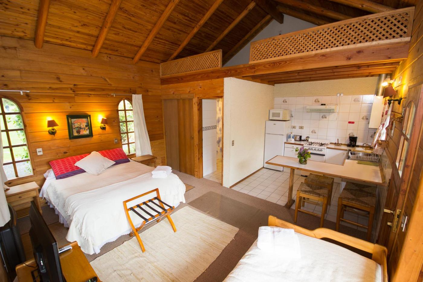 Bungalow (2 Adults) photo 1