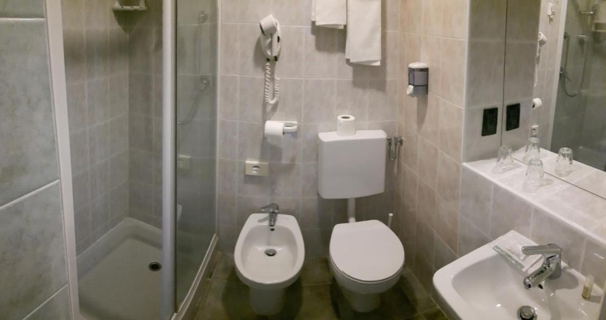 Economy Double or Twin Room - Ground Floor - Photo 10