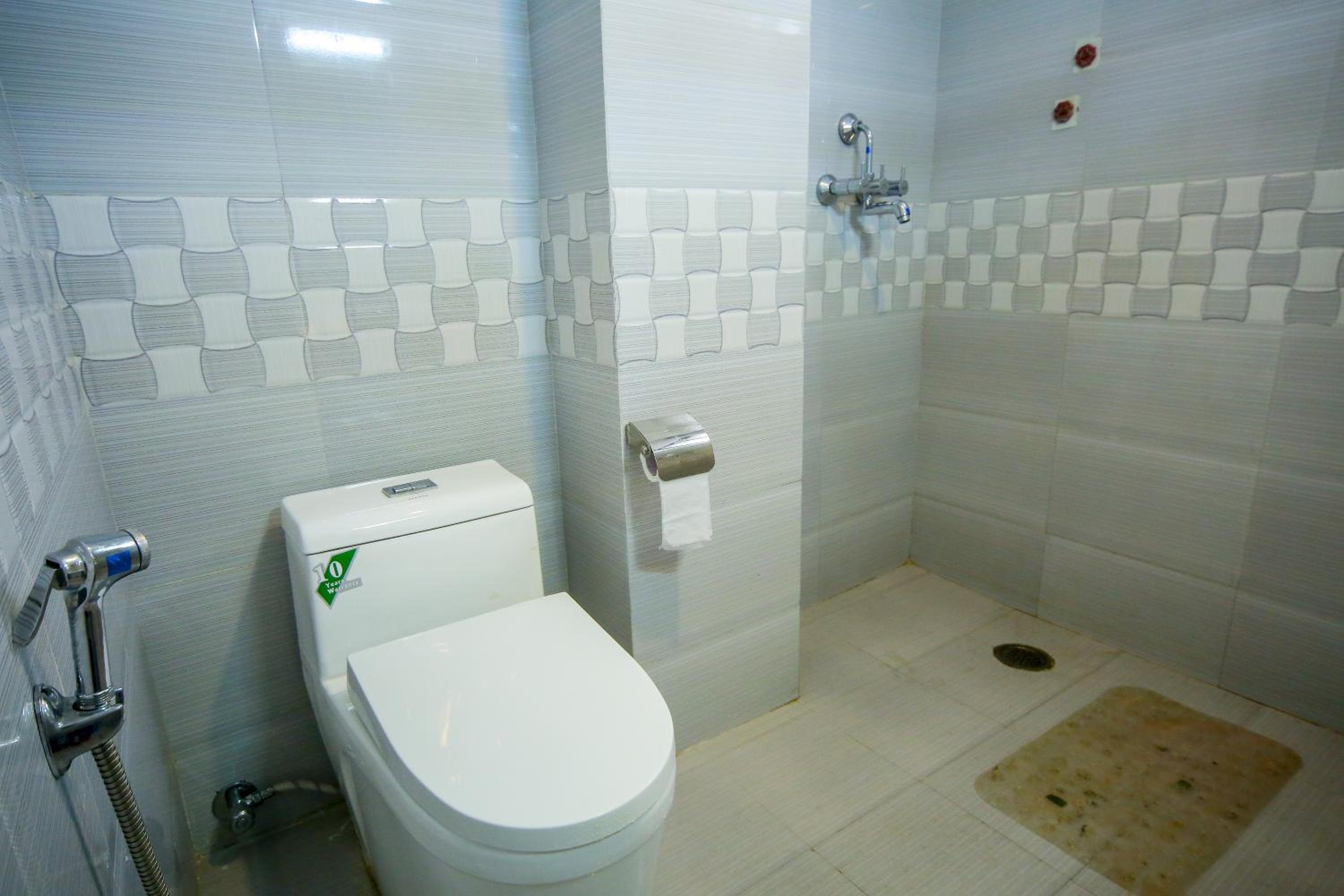 Deluxe Triple Room - Photo 10