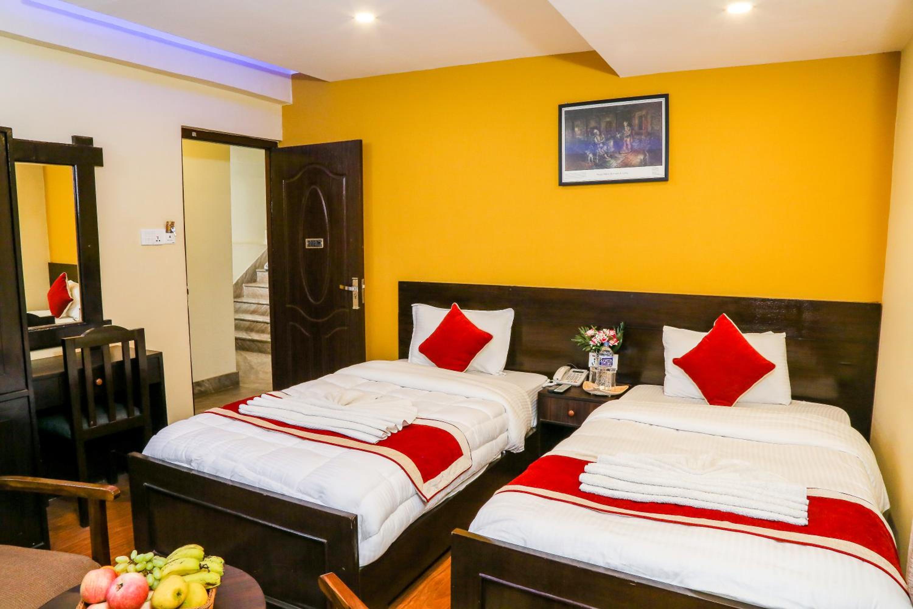 Budget Twin Room - Photo 4