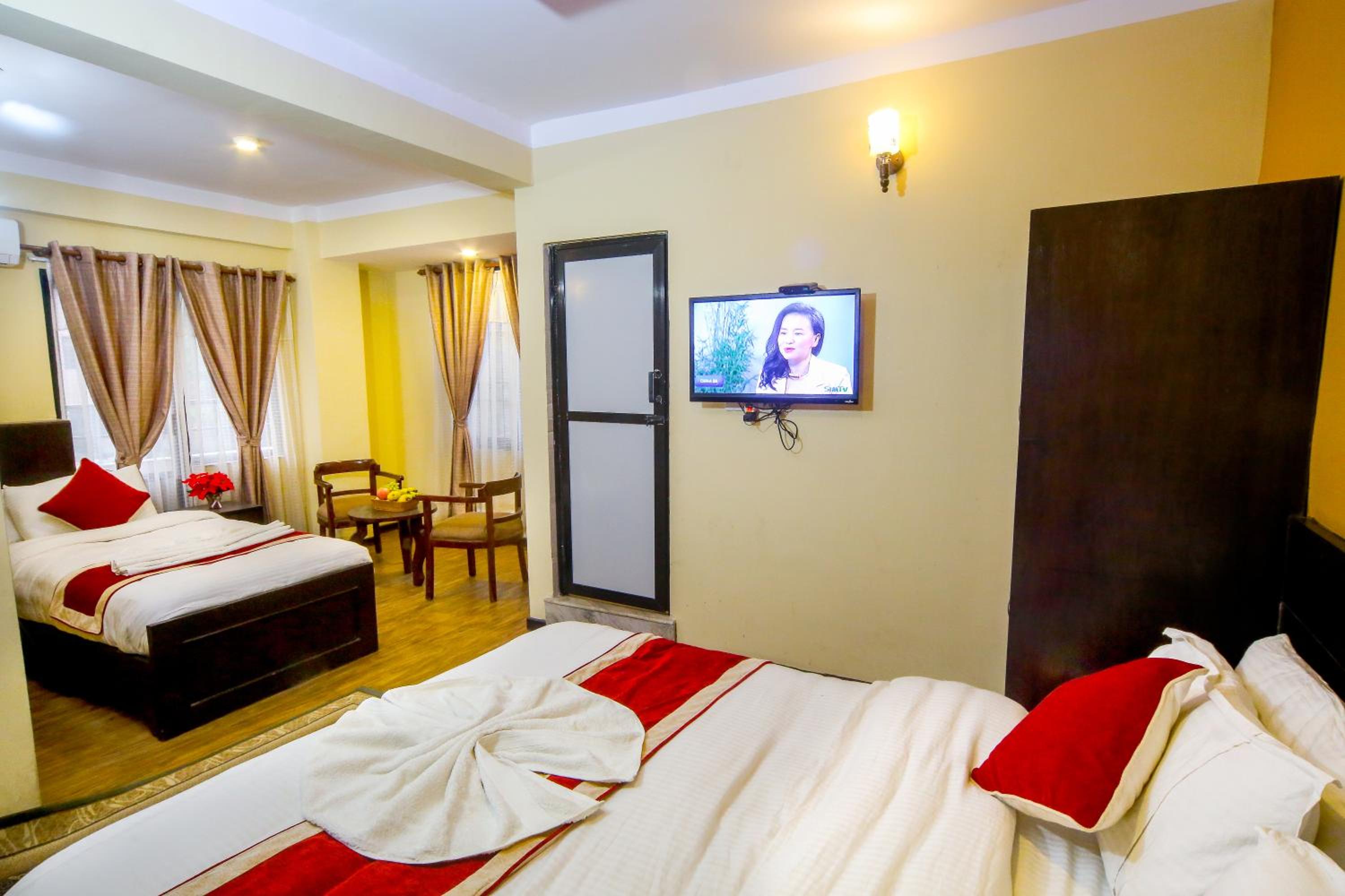 Deluxe Triple Room - Photo 2