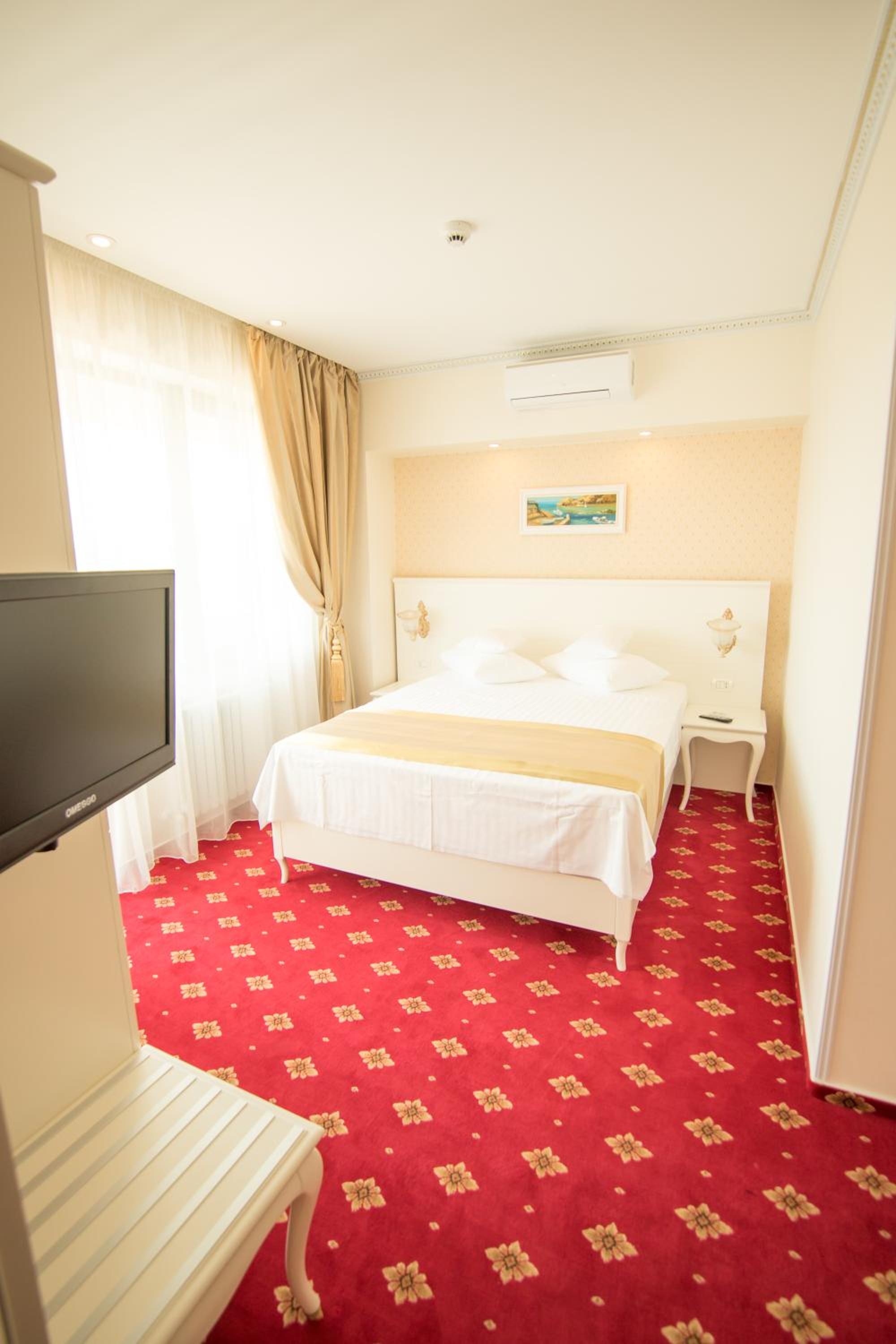 Junior Suite with Balcony photo 1