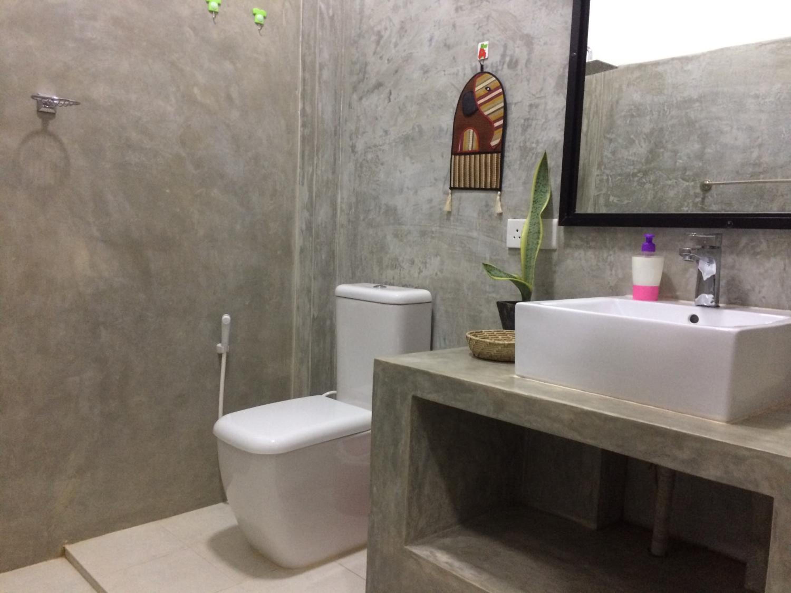 Deluxe Triple Room with Balcony & Canal View photo 3