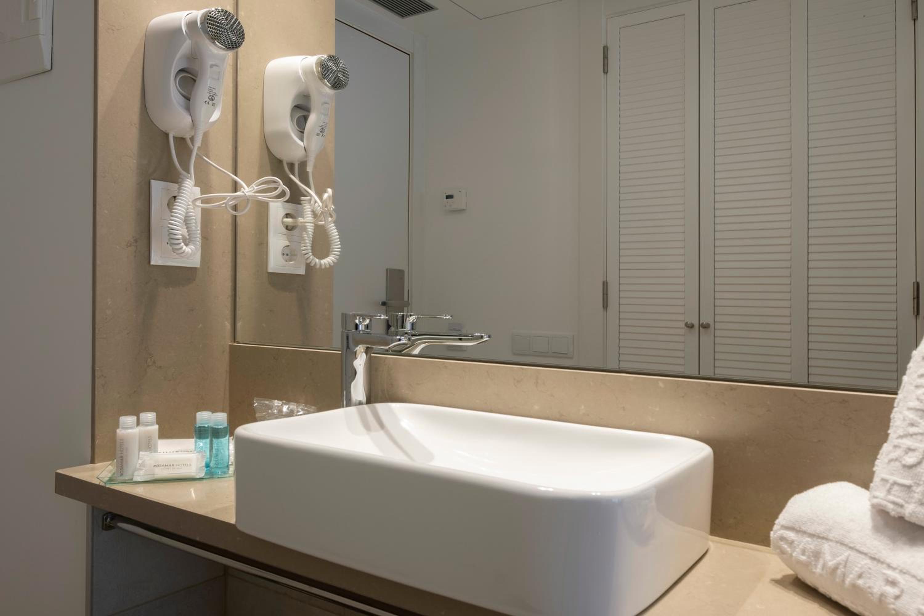 Habitación Doble Estándar (2 Adultos)