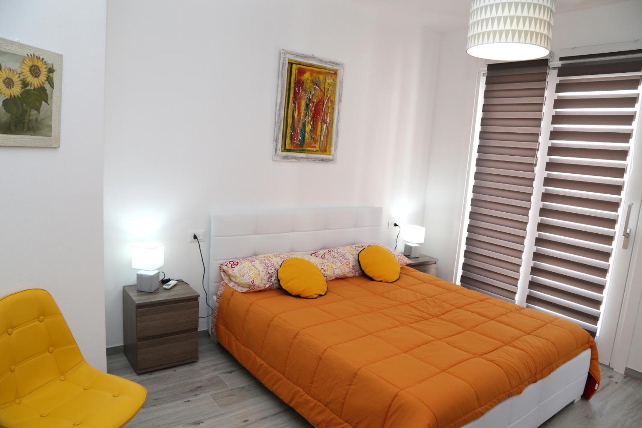 Deluxe Double Room (2 Adults + 1 Child) - Photo 14