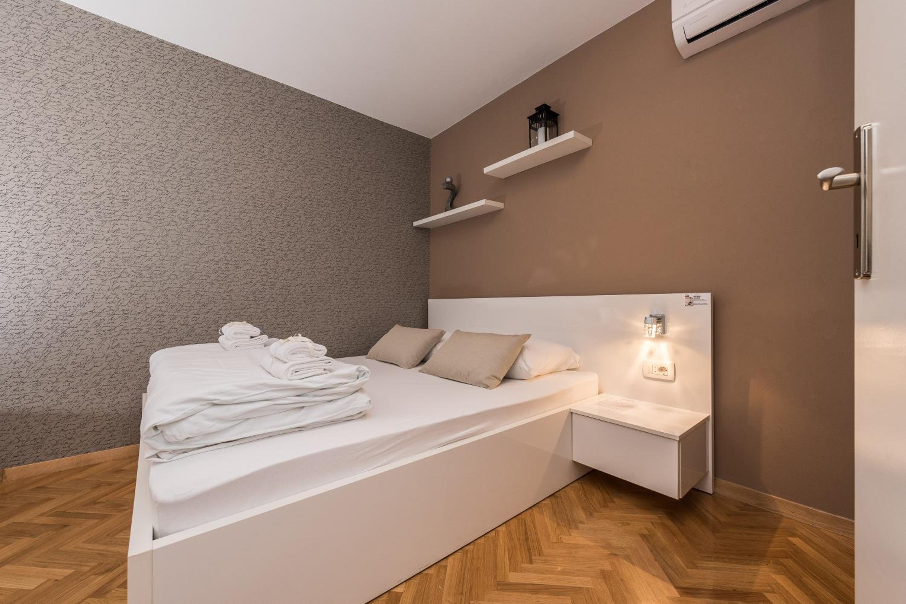 One-Bedroom Apartment (2 Adults) photo 2