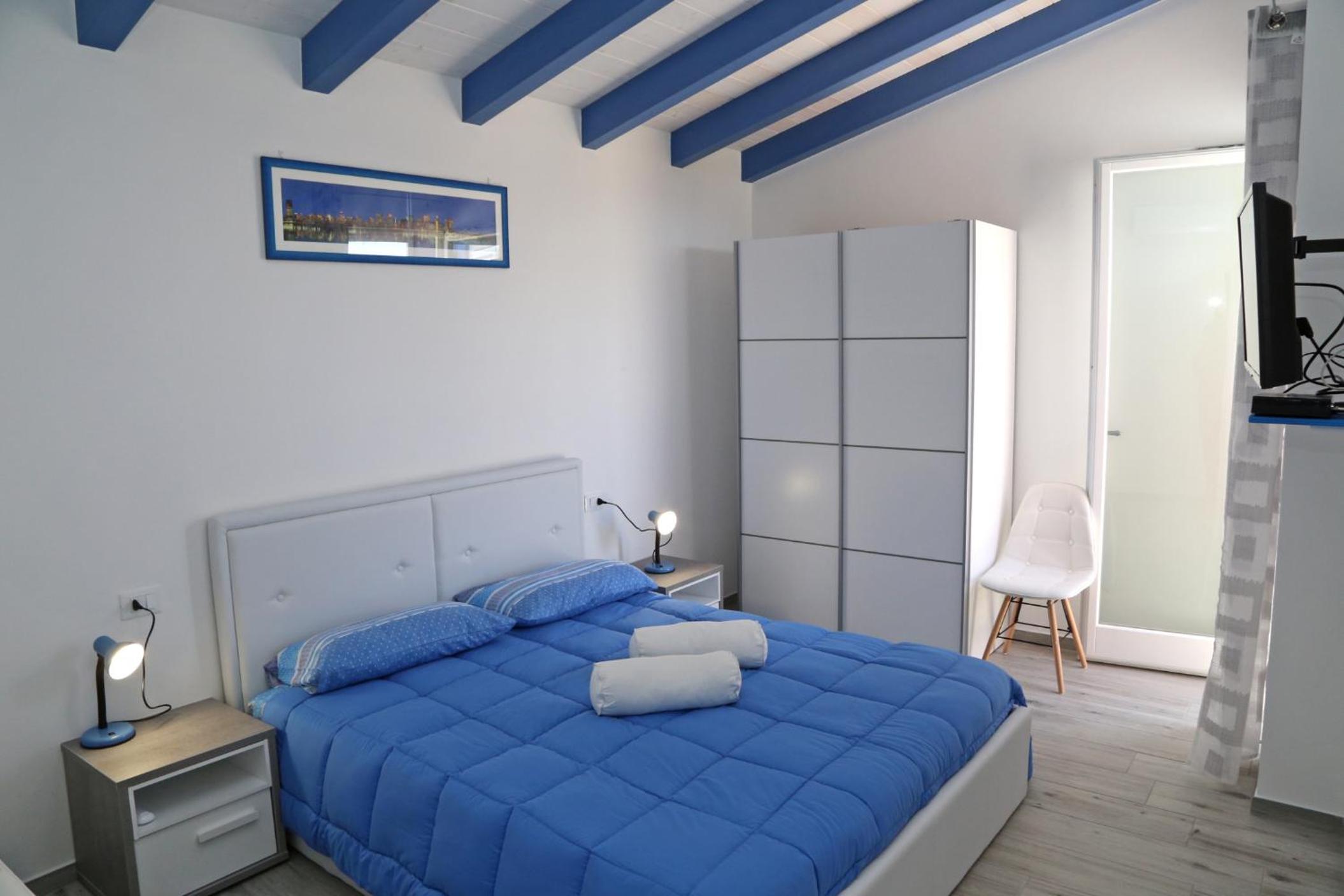 Triple Room - Photo 11