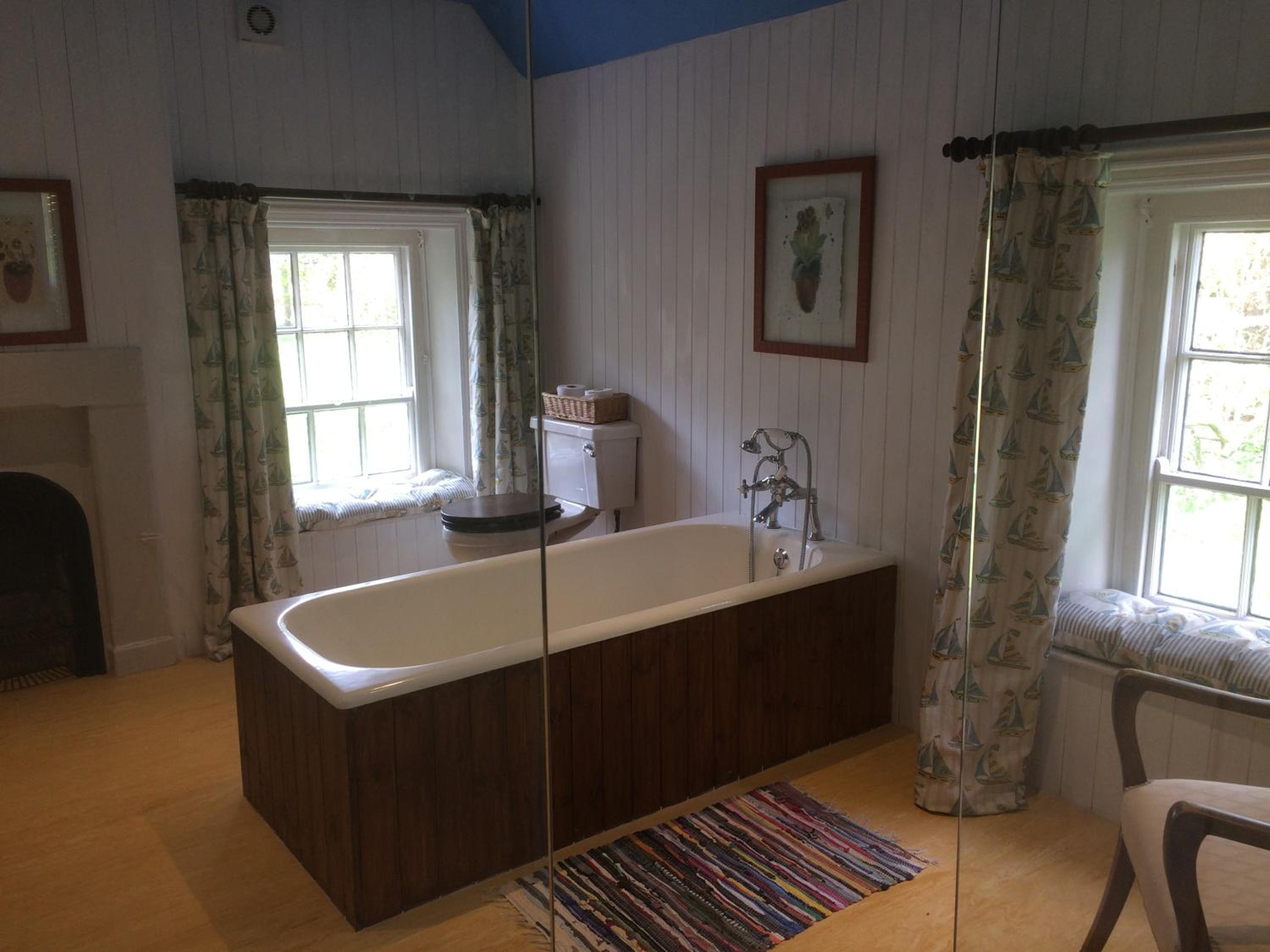 Double Room with Private Bathroom photo 3