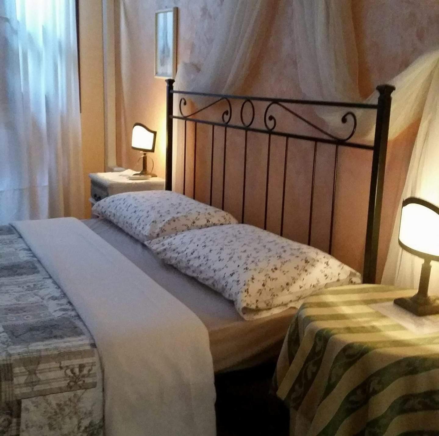Double or Twin Room - Photo 1