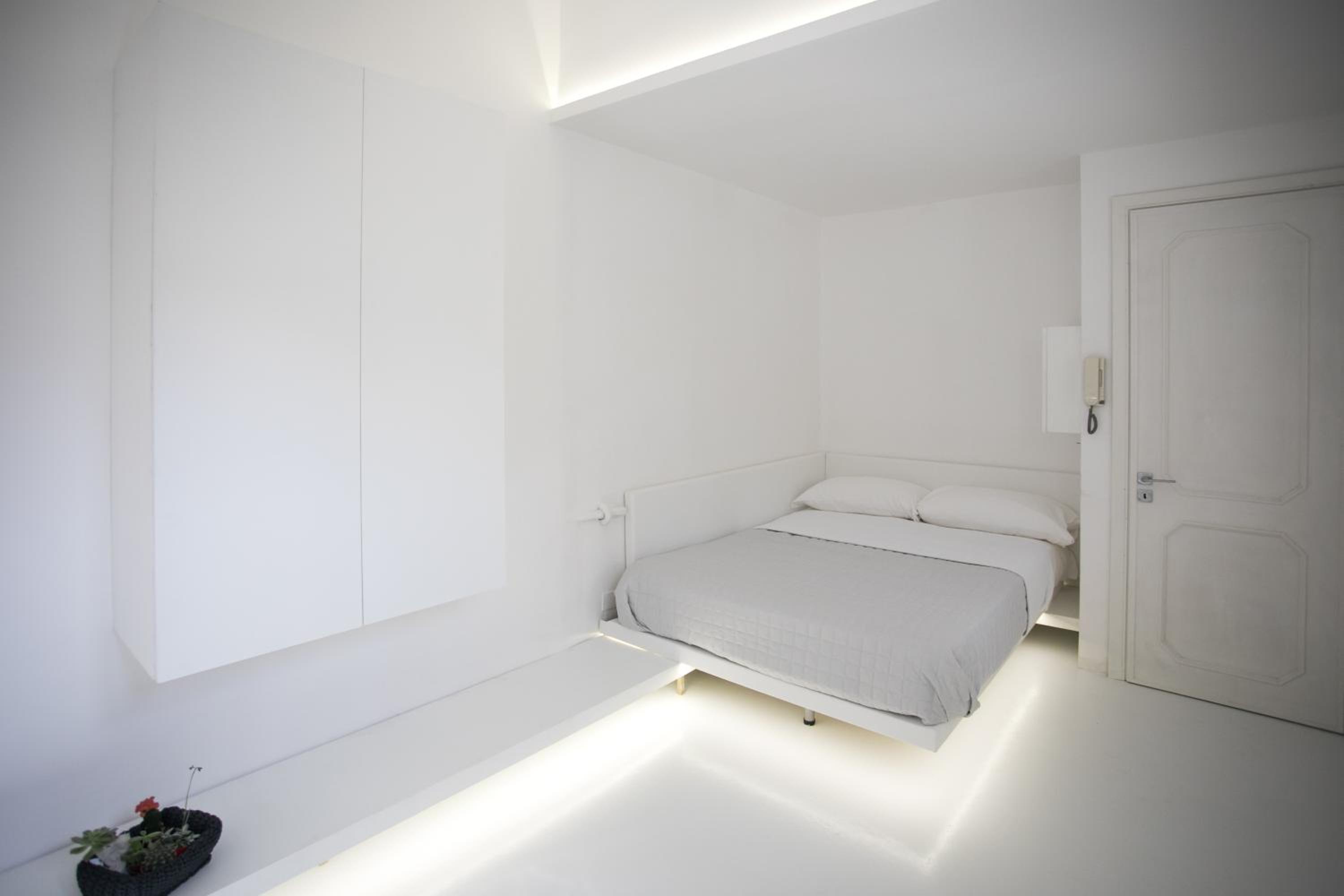 Double Room with Exclusive Terrace - Photo 19