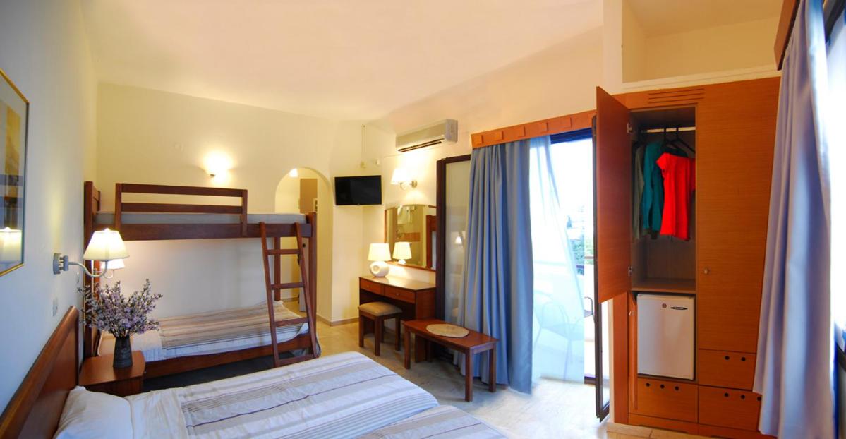 Economy Quadruple Room