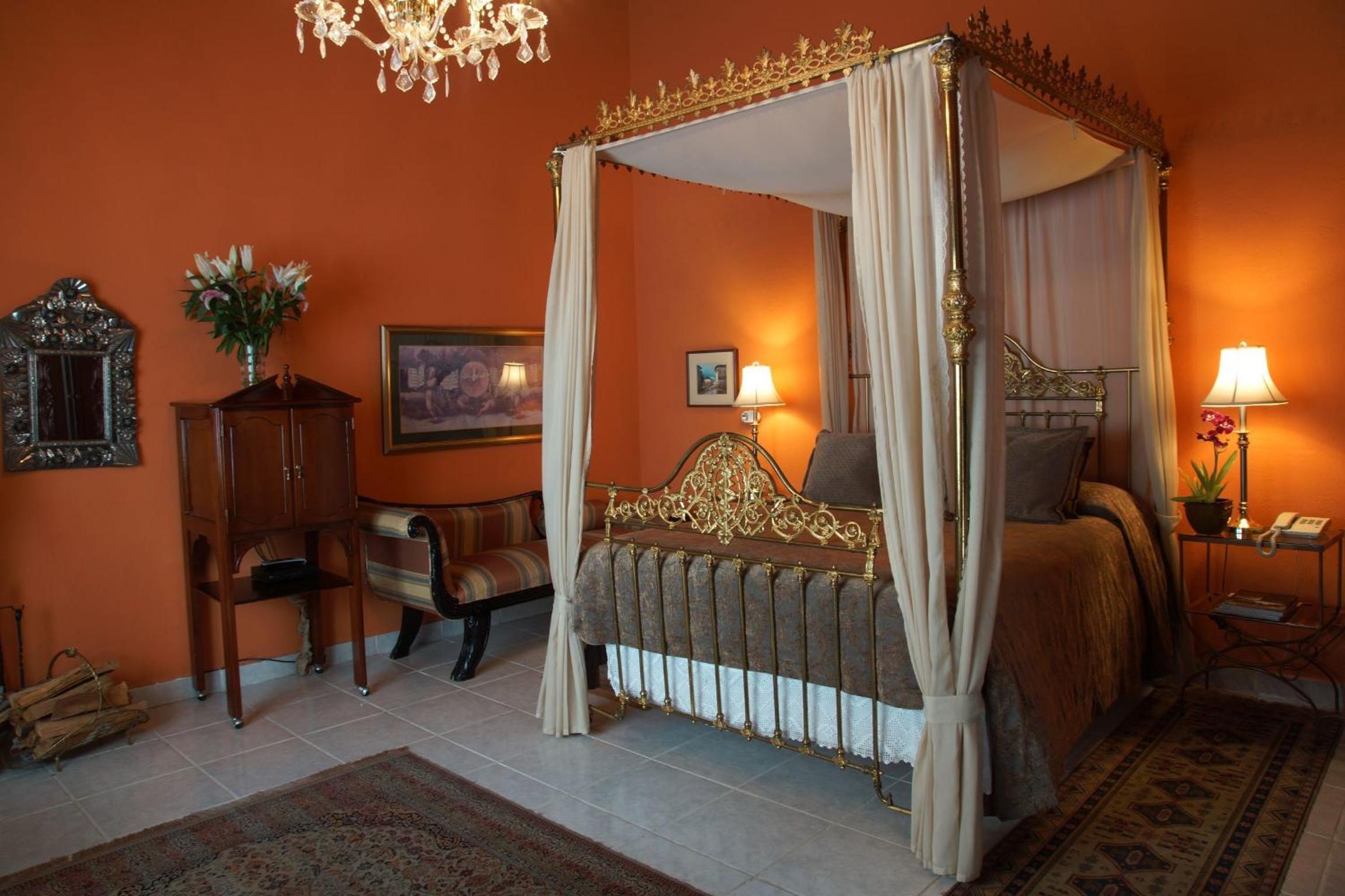 Standard Queen Room photo 1