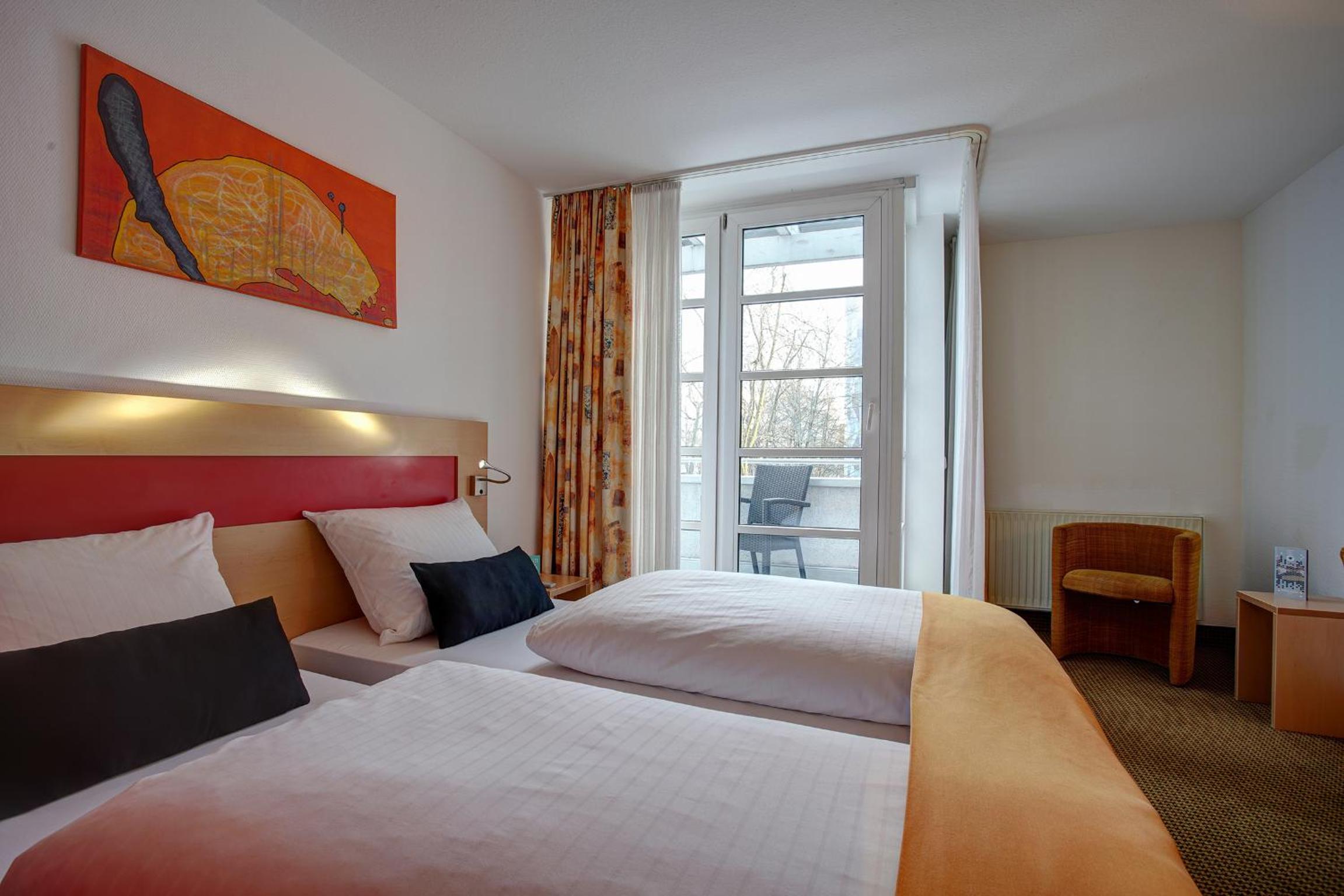 Comfort Room with One Double Bed  - Photo 1