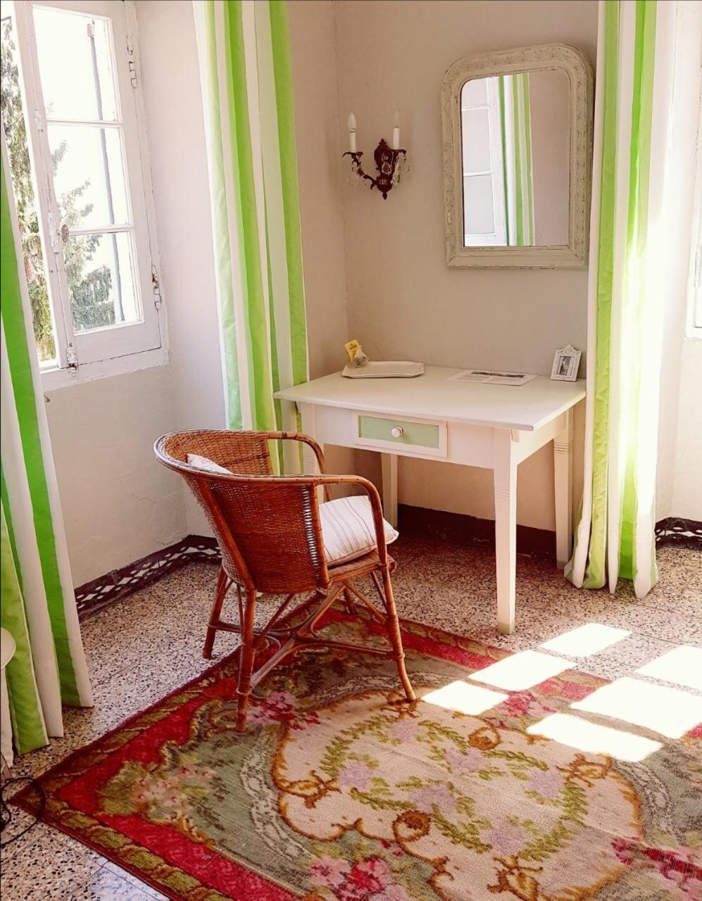 Double Room with Private Bathroom - Photo 21