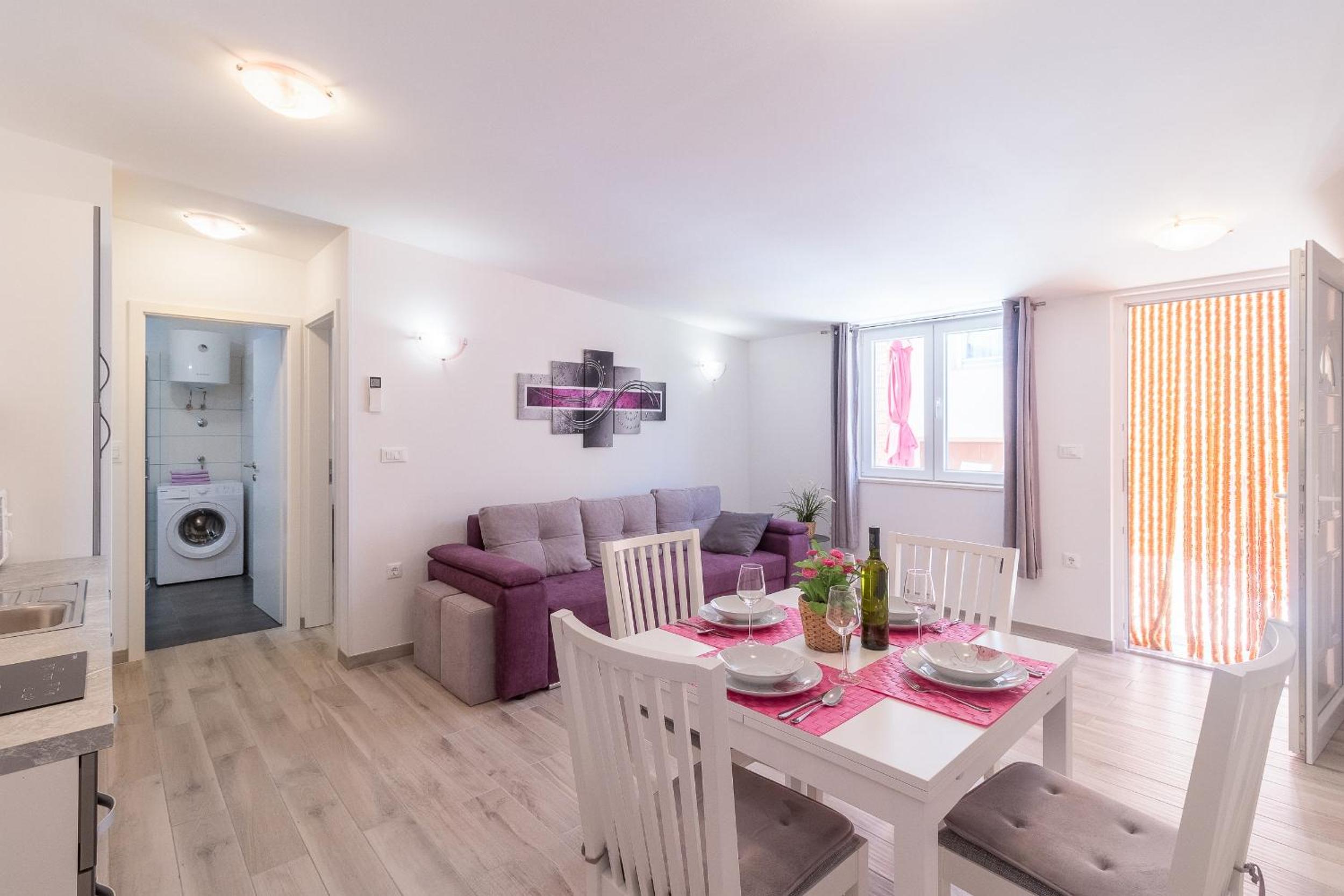 One-Bedroom Apartment Ground-floor (No2)