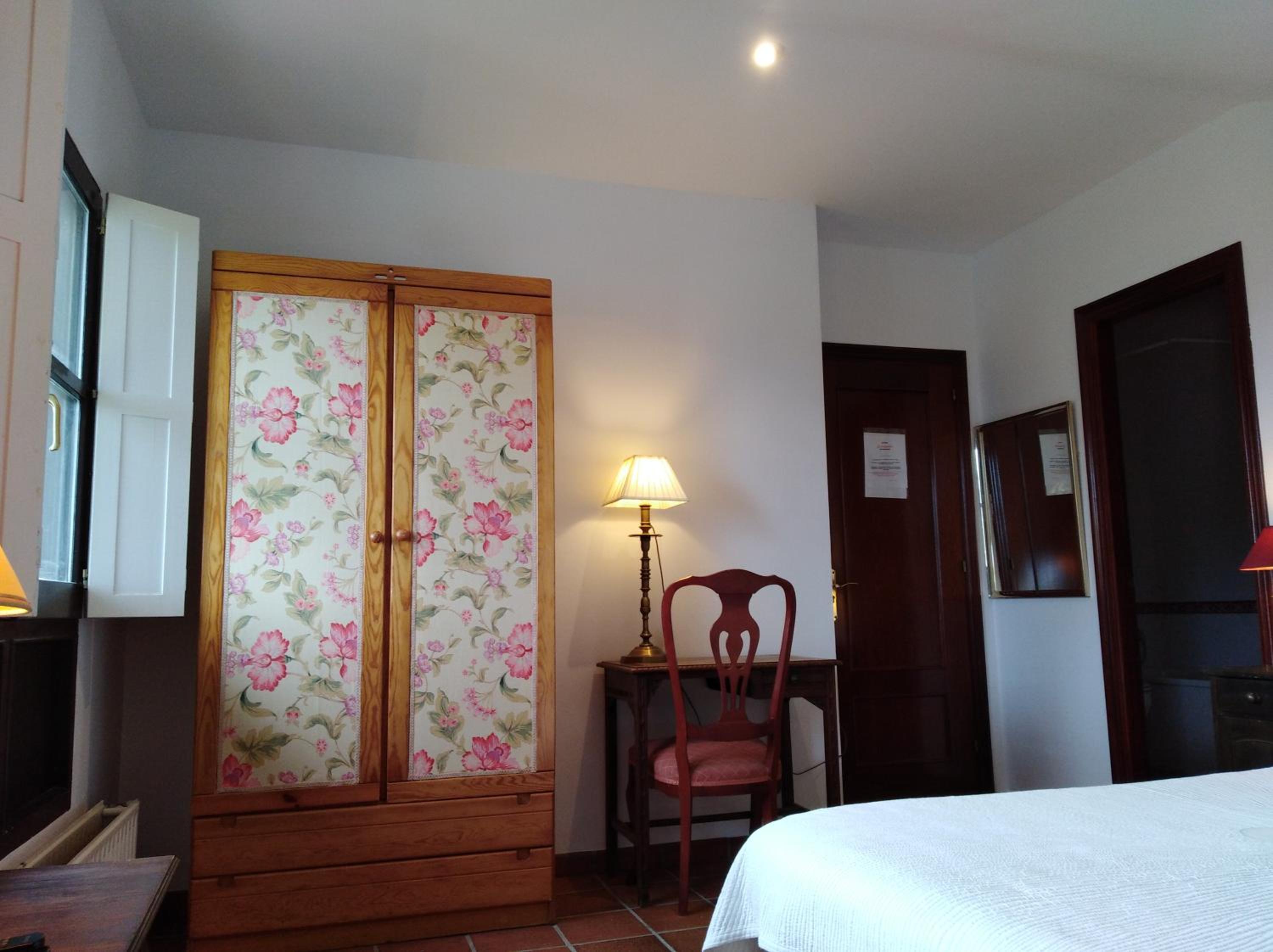 Habitación Doble con Baño Privado