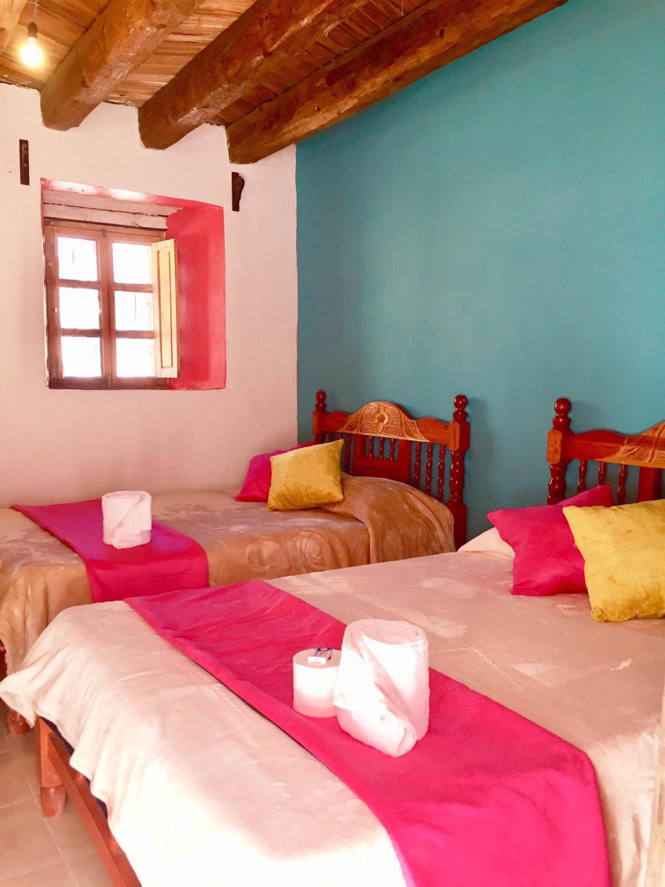 Twin Room - Photo 7
