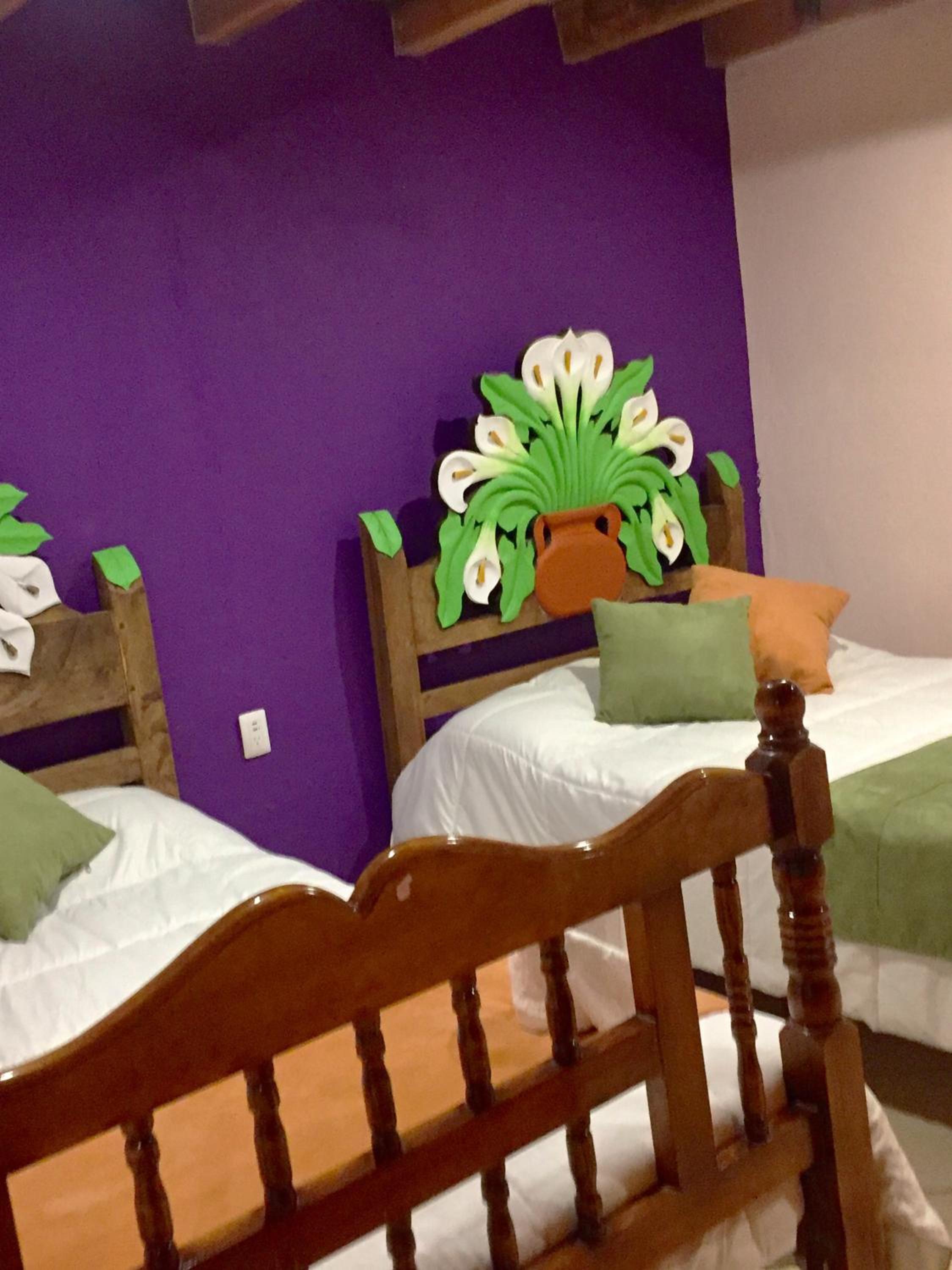 Twin Room - Photo 9