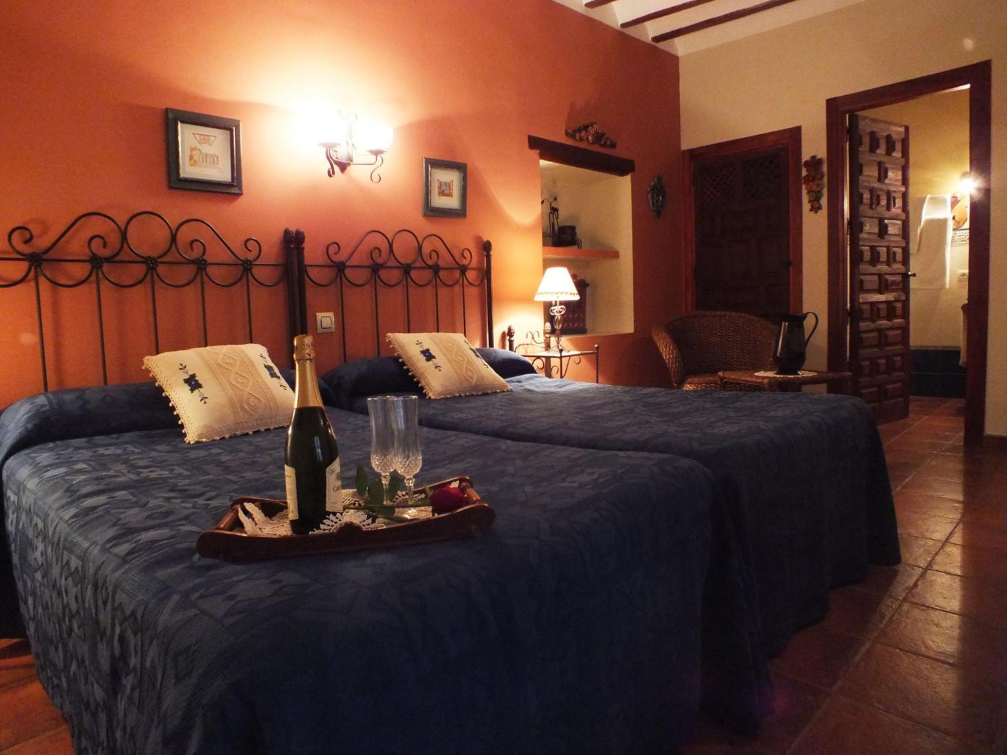 Double or Twin Room - Photo 3