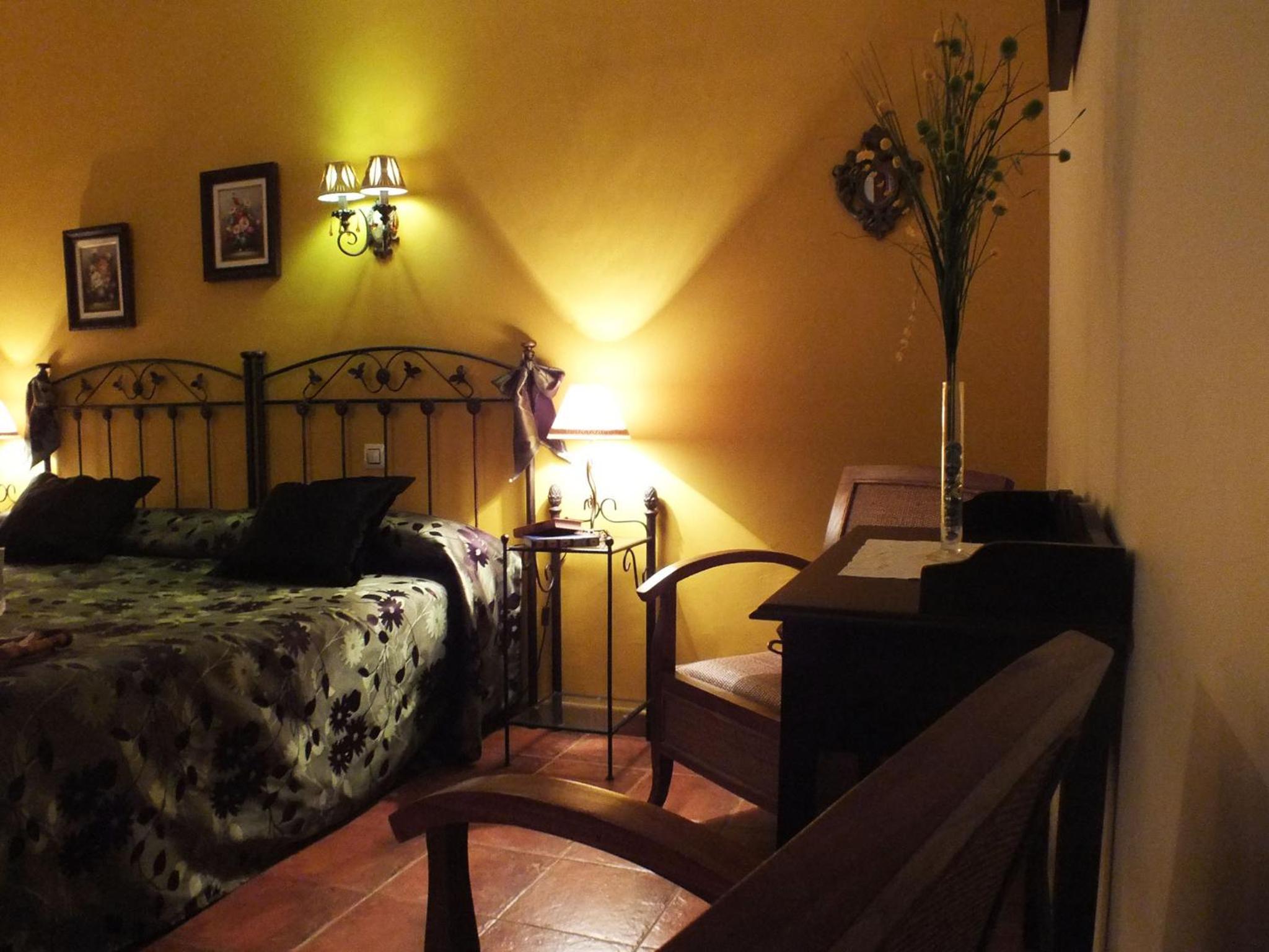 Double or Twin Room - Photo 2