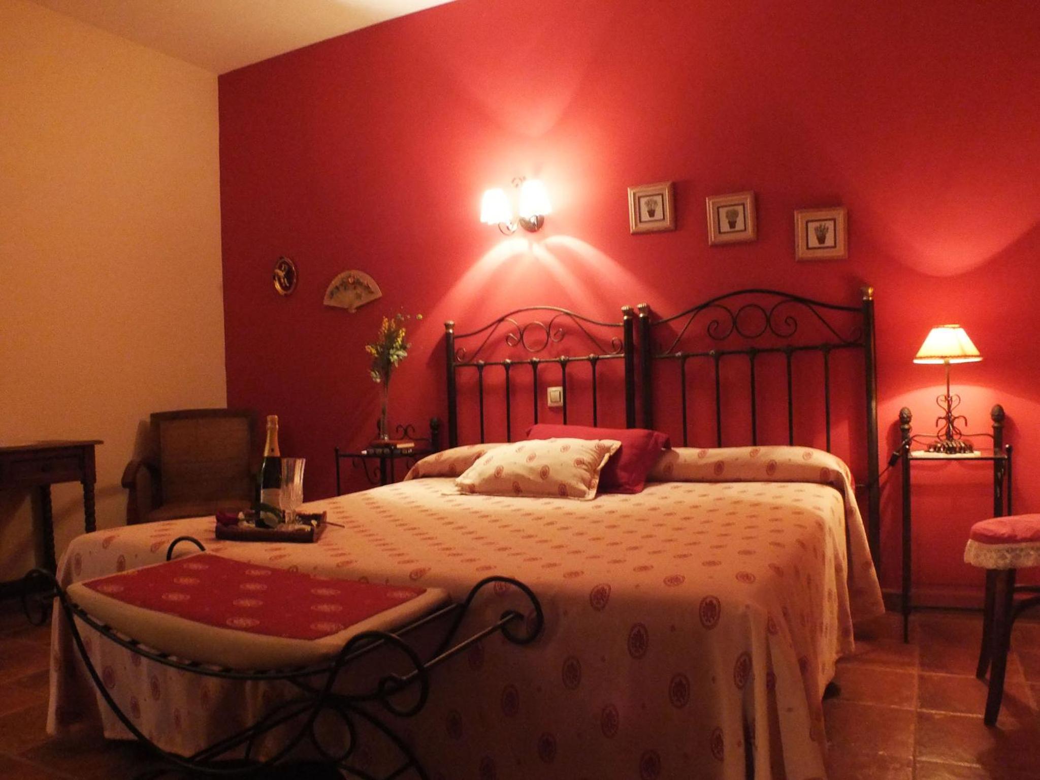 Double or Twin Room - Photo 4