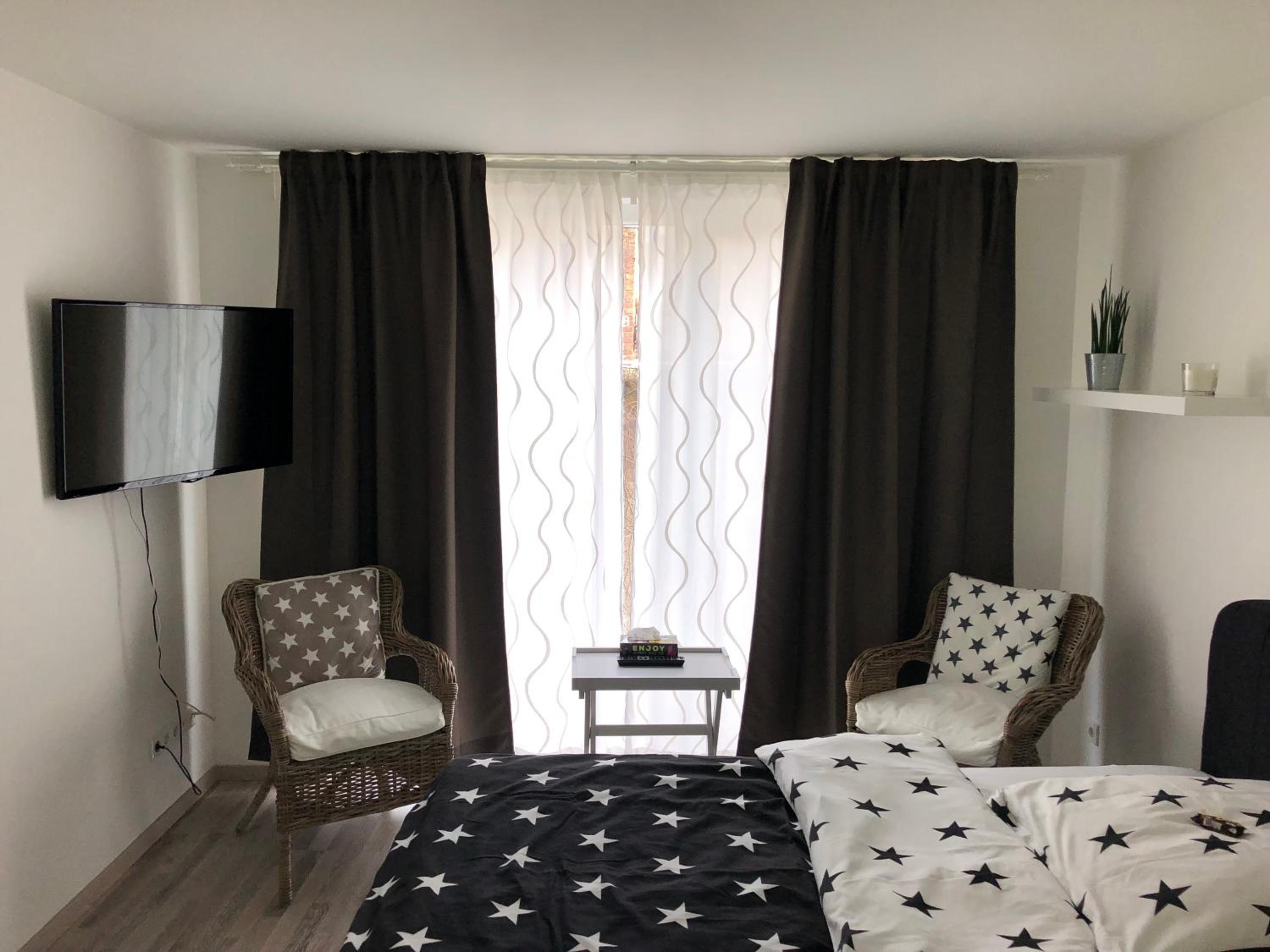 Double Room with Private Bathroom - Photo 3
