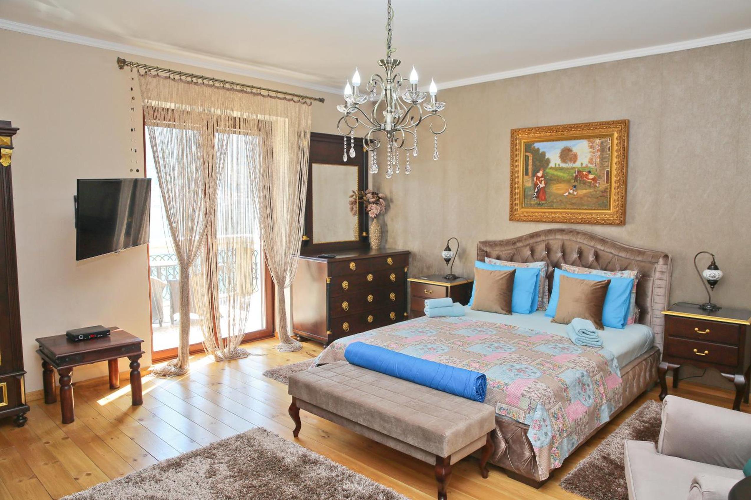 King Room with Spa Bath