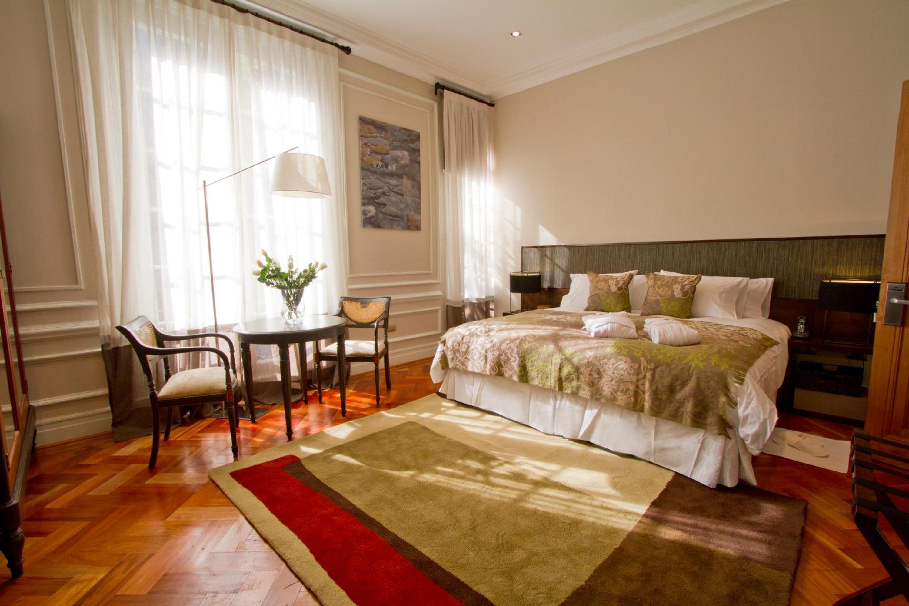 Suite - Photo 5