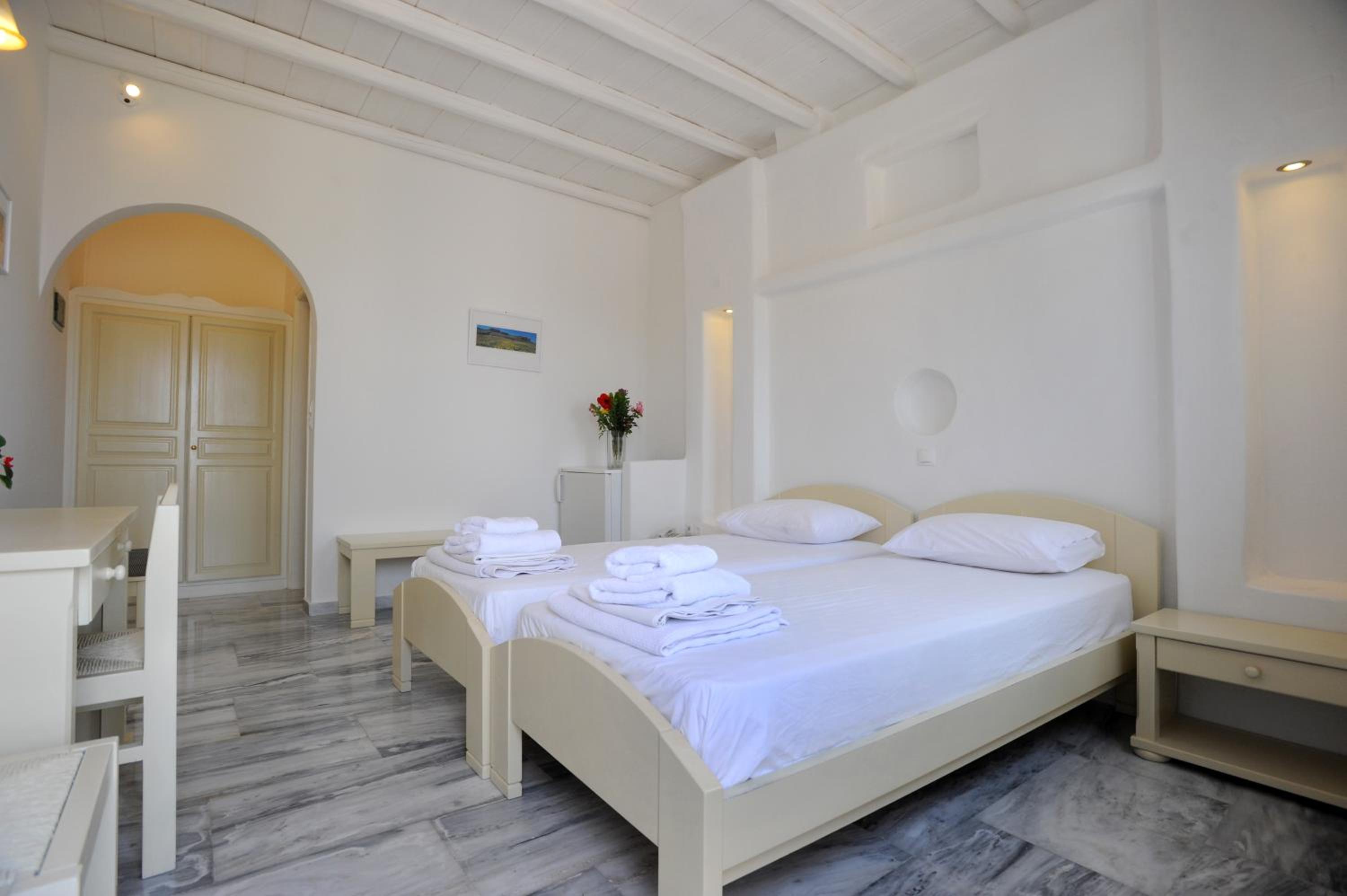 Bungalow (2 Adults)
