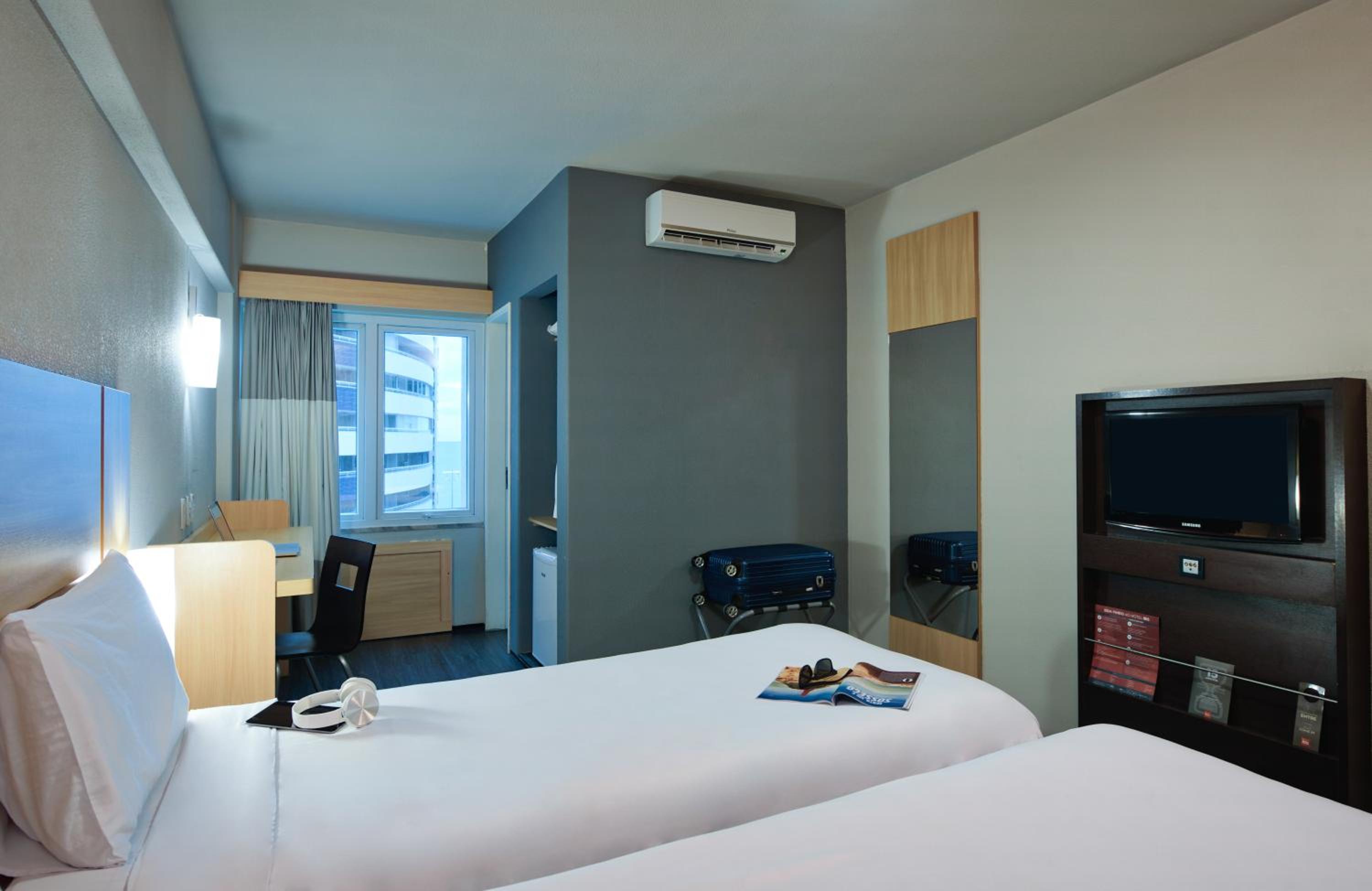 Standard Twin Room photo 2